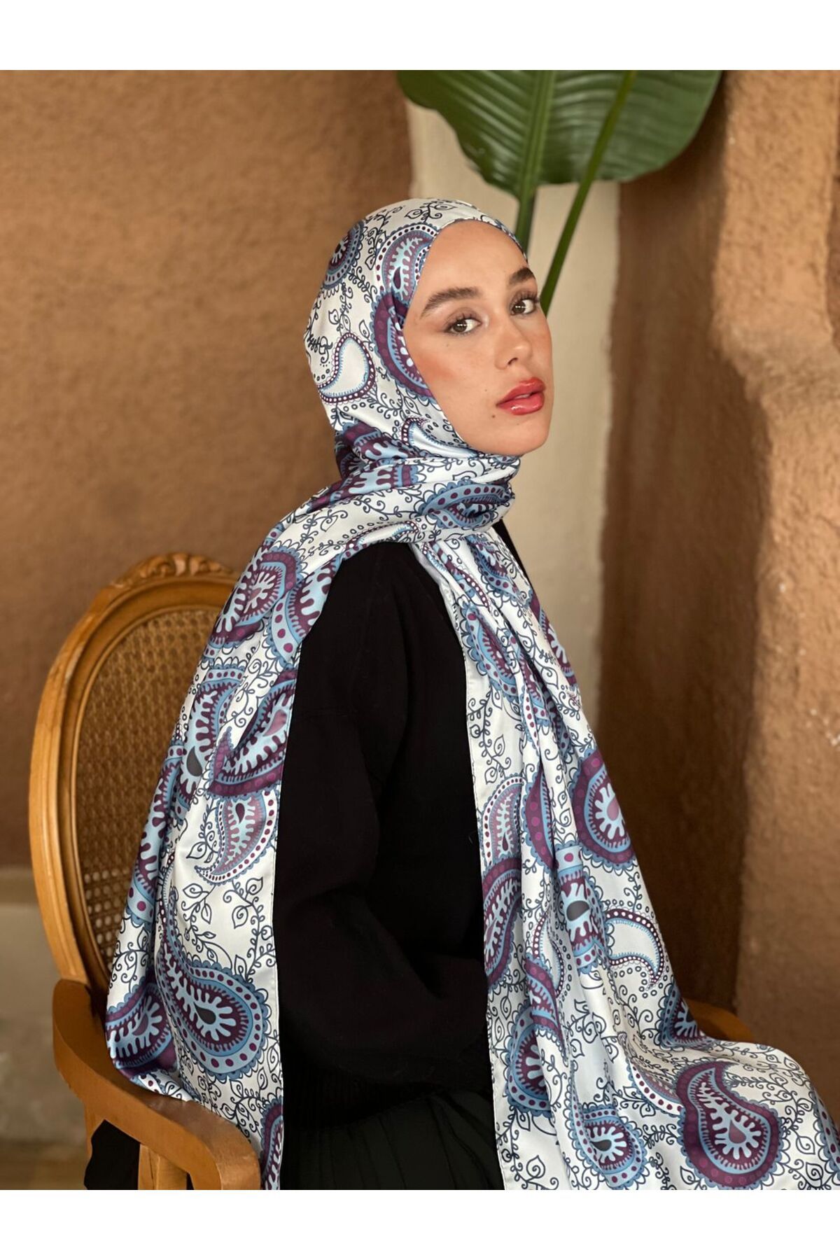 Modakaşmir-Chintz Patterned Silky Shawl 1