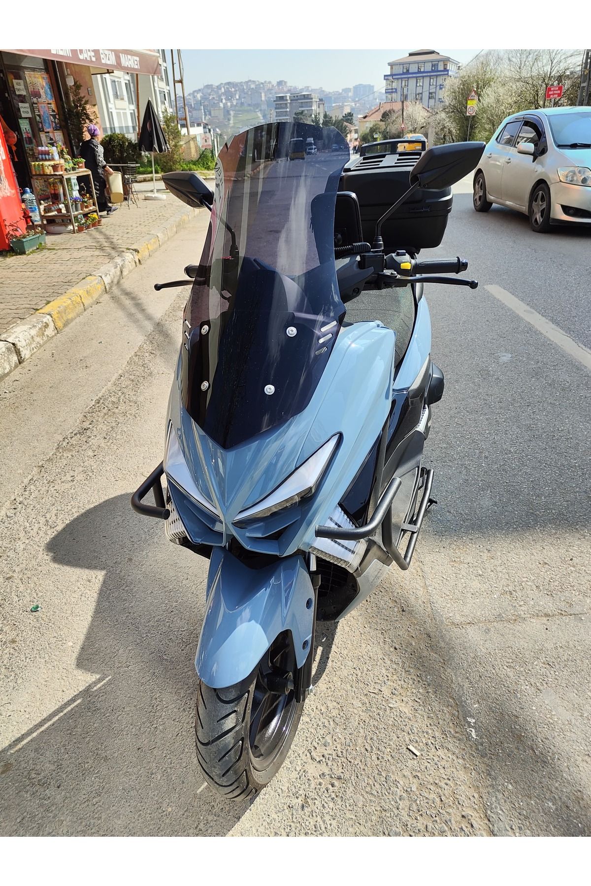 Küba Chia 125 Siperlik Ön Cam 2023-2025 Model 55cm Siyah Renkli 4mm KISA SPOR CAM