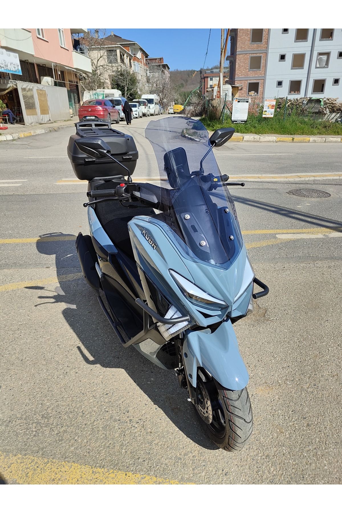 Küba Chia 125 Siperlik Ön Cam 2023-2025 Model 55cm Füme Renkli 4mm KISA SPOR CAM