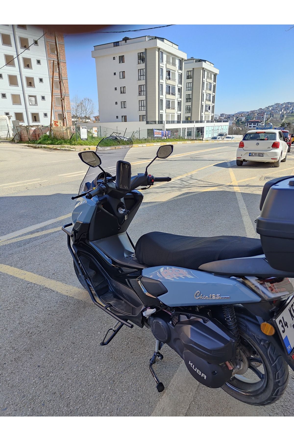 Küba Chia 125 Siperlik Ön Cam 2023-2025 Model 55cm Füme Renkli 4mm KISA SPOR CAM