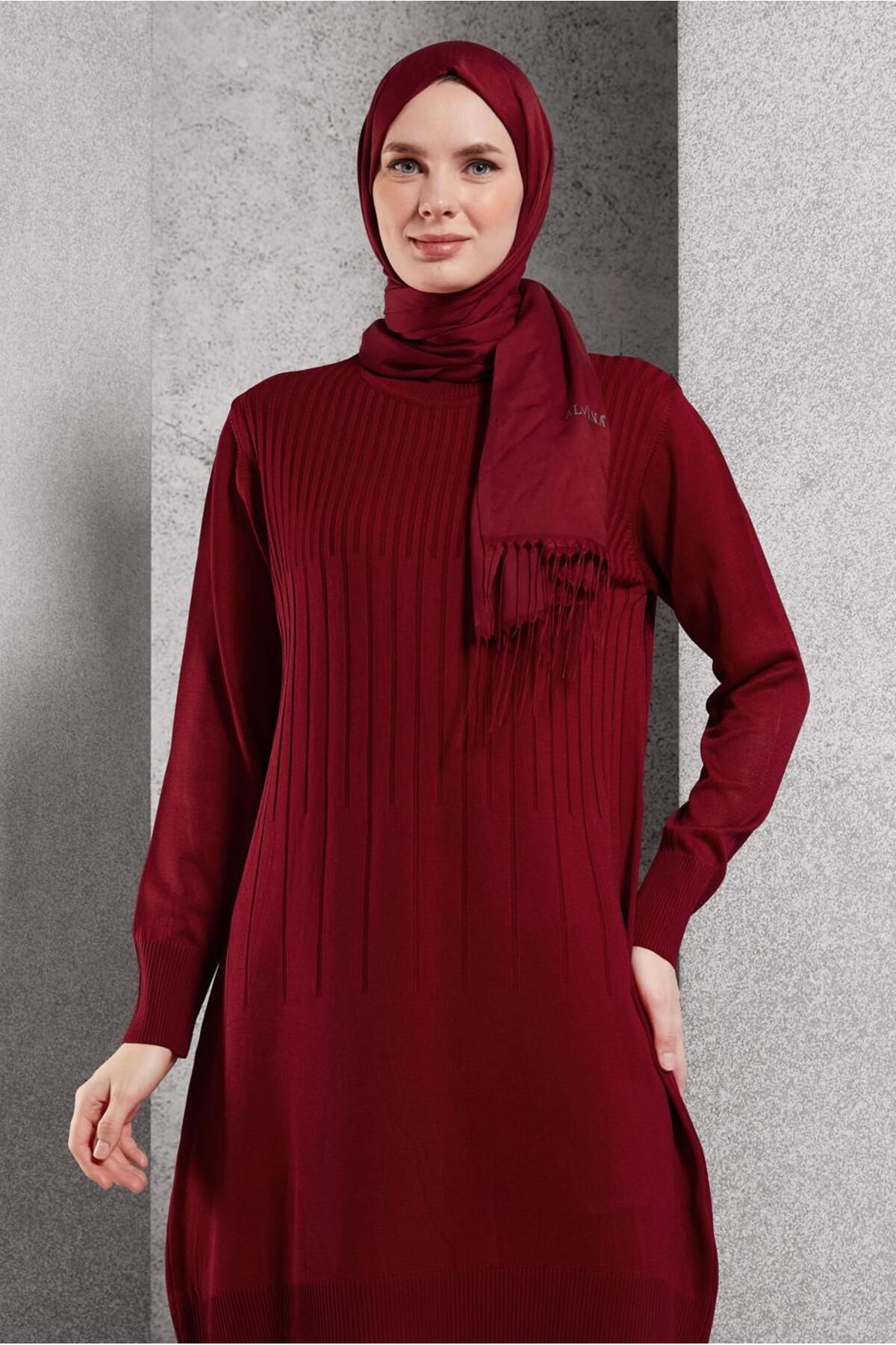 Alvina-Modest Tunic - Red - Regular fit 1