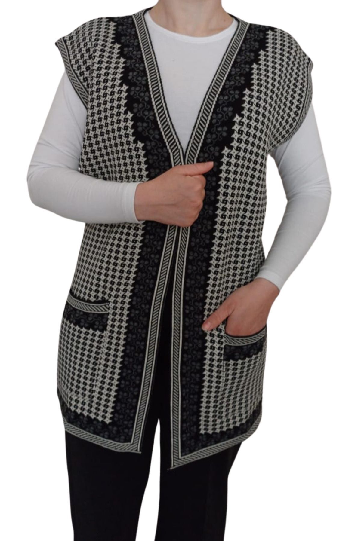 ABVEV-Clover Patterned Black and White Mother's Vest with Pockets: Modern Fashion Choice Featuring Elegance and Elegance" 6