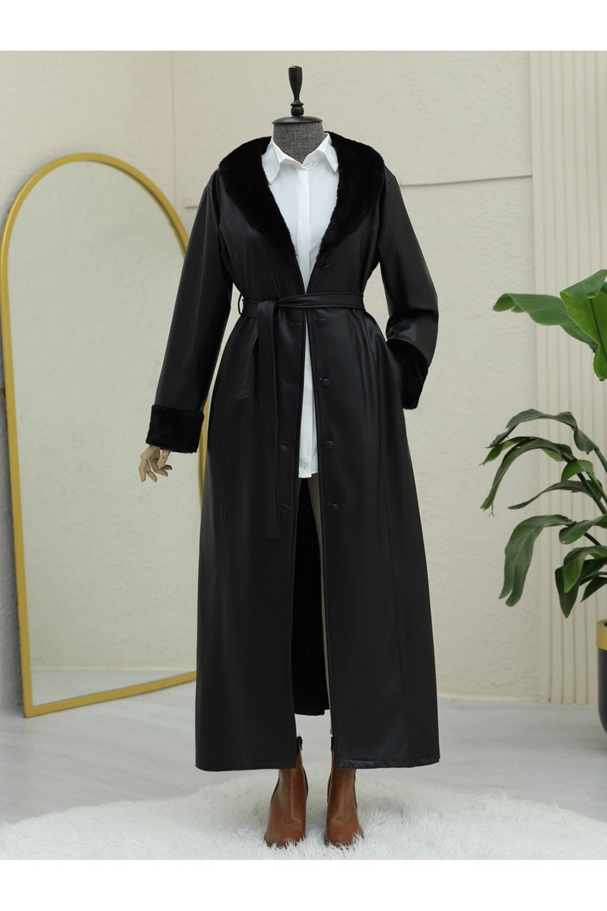 Modamorfo-Plush Lace-Up Leather Overcoat with Sleeves and Collar 2