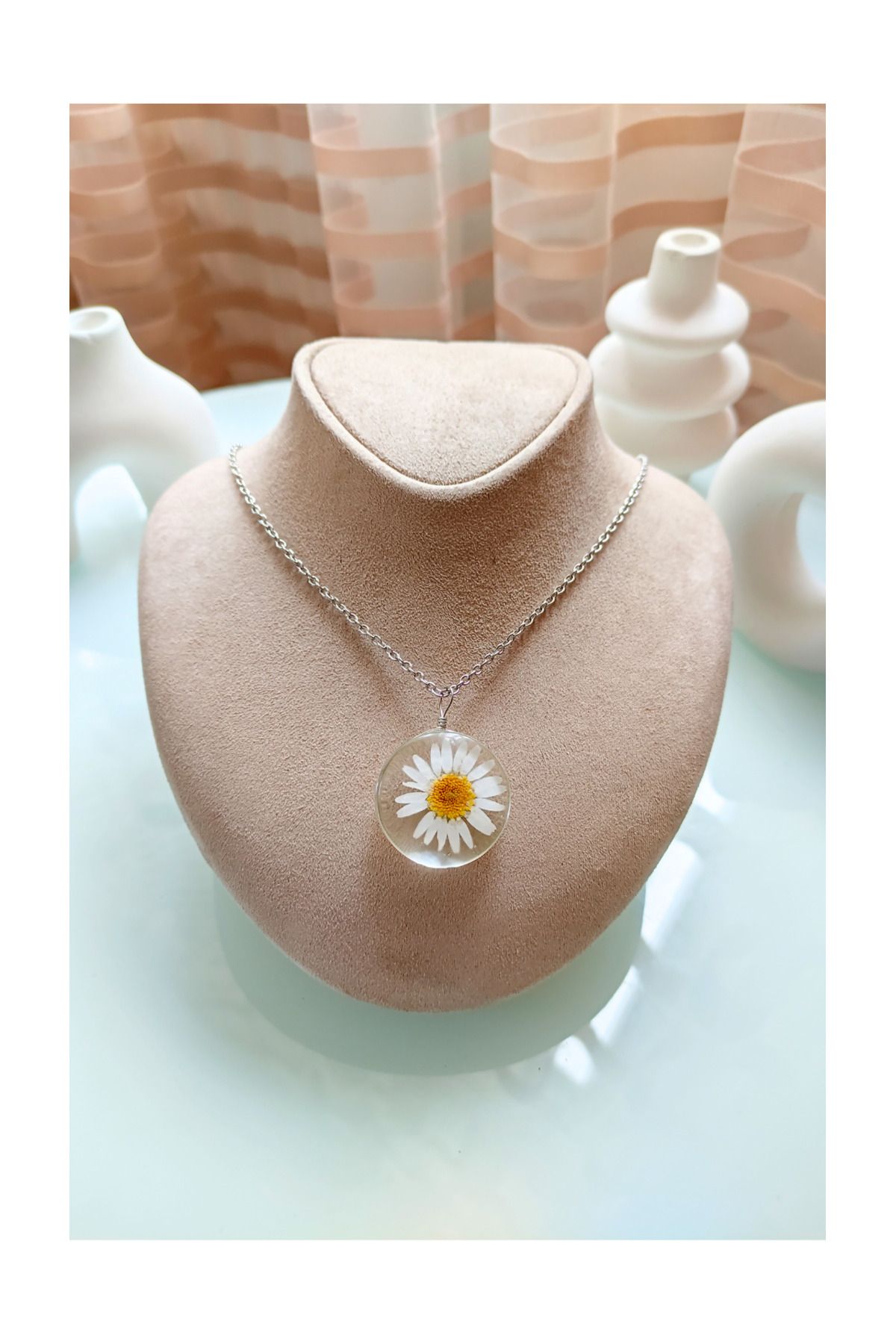 TwinsCollection-Real Dried Daisy Necklace 1