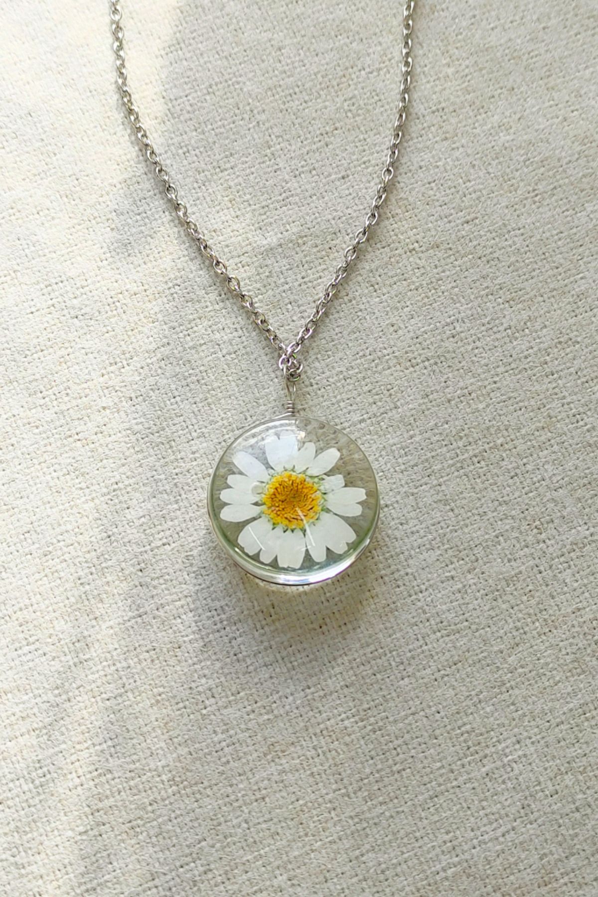 TwinsCollection-Real Dried Daisy Necklace 3