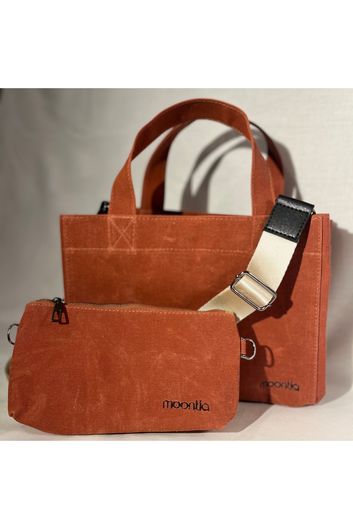 MOONTİA-Brick Color Waxed Canvas Tote Bag 2