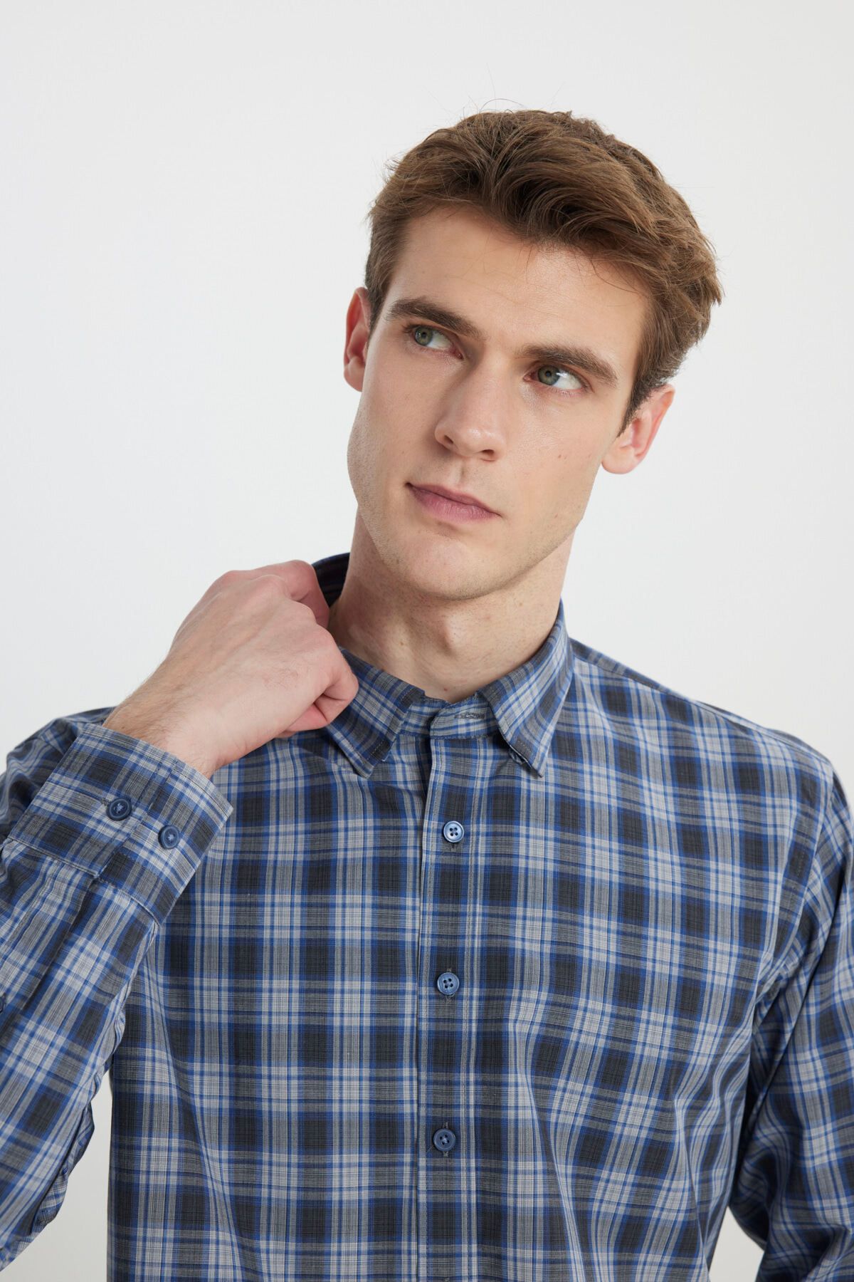 ALTINYILDIZ CLASSICS-Men's Grey-Navy Comfort Fit Relaxed Fit Hidden Button Collar 100% Organic Cotton Checked Shirt 5