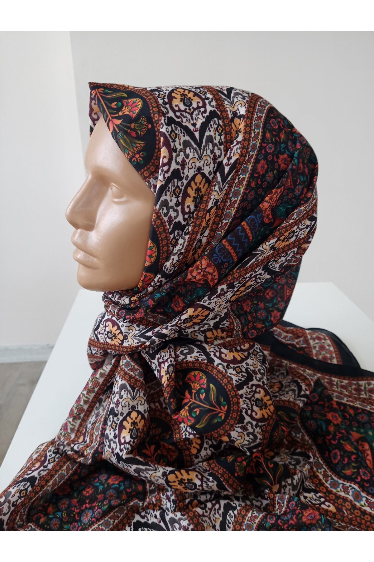 Butik-Shawl - Multicolor - Ethnic pattern 3