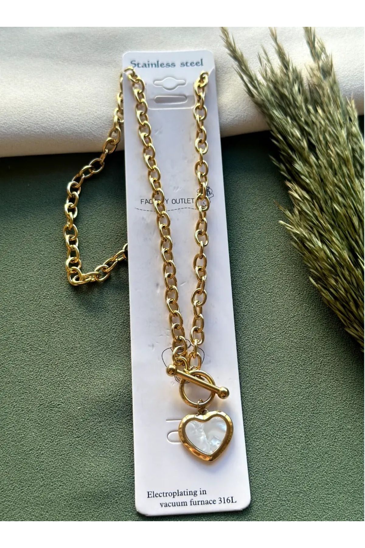 mos&more-316 L Steel Gold Pearlescent Heart Necklace 1