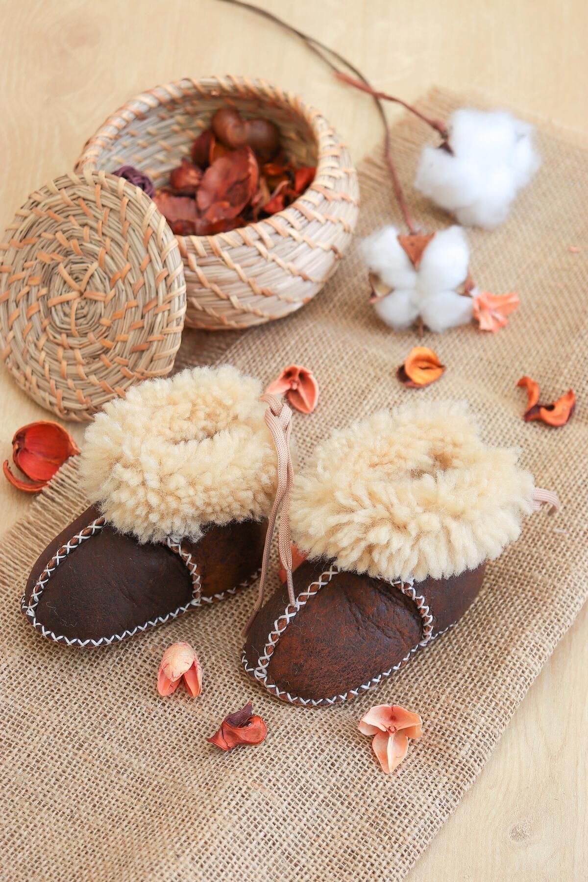 Sitilin-Organic Suede Leather Unisex Baby Booties Natural Baby Booties with Wool Inside Stl5222 4