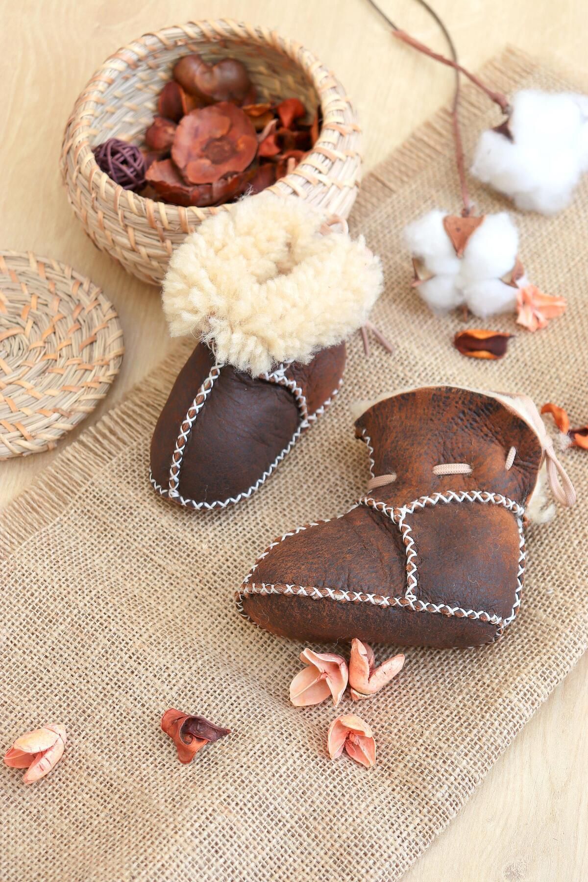 Sitilin-Organic Suede Leather Unisex Baby Booties Natural Baby Booties with Wool Inside Stl5222 3