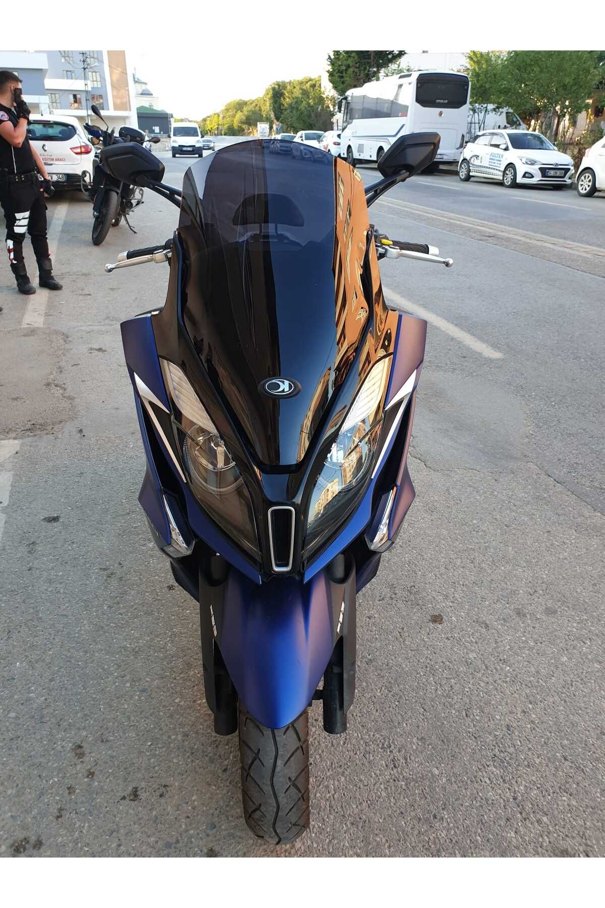 Kymco Downtown 250i Siperlik Ön Cam 2016 2025 Model 61cm siyah Renkli 4mm