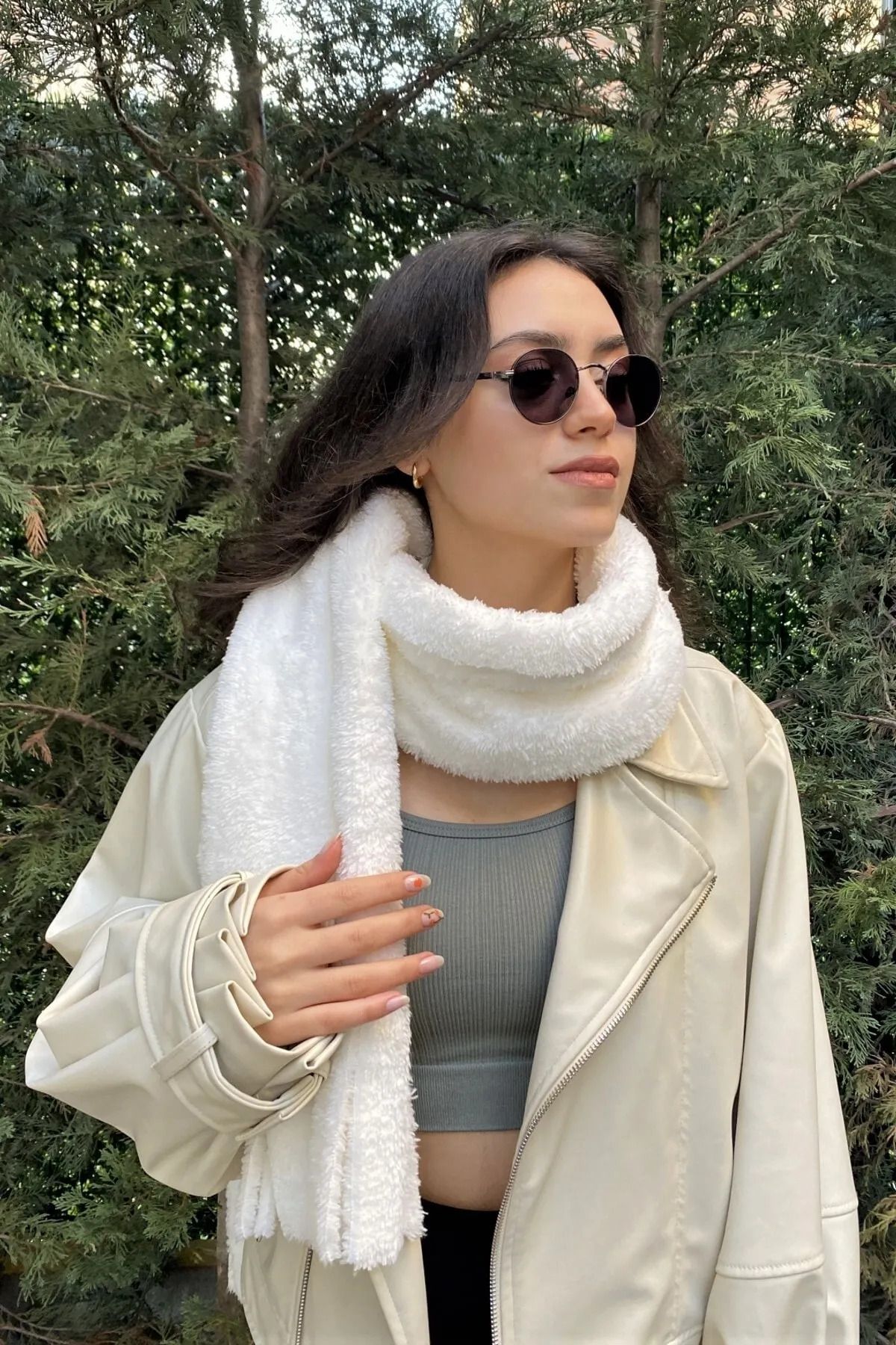 SEPETLESENE ONLİNE STORE-Ecru Plush Cashew Scarf 3