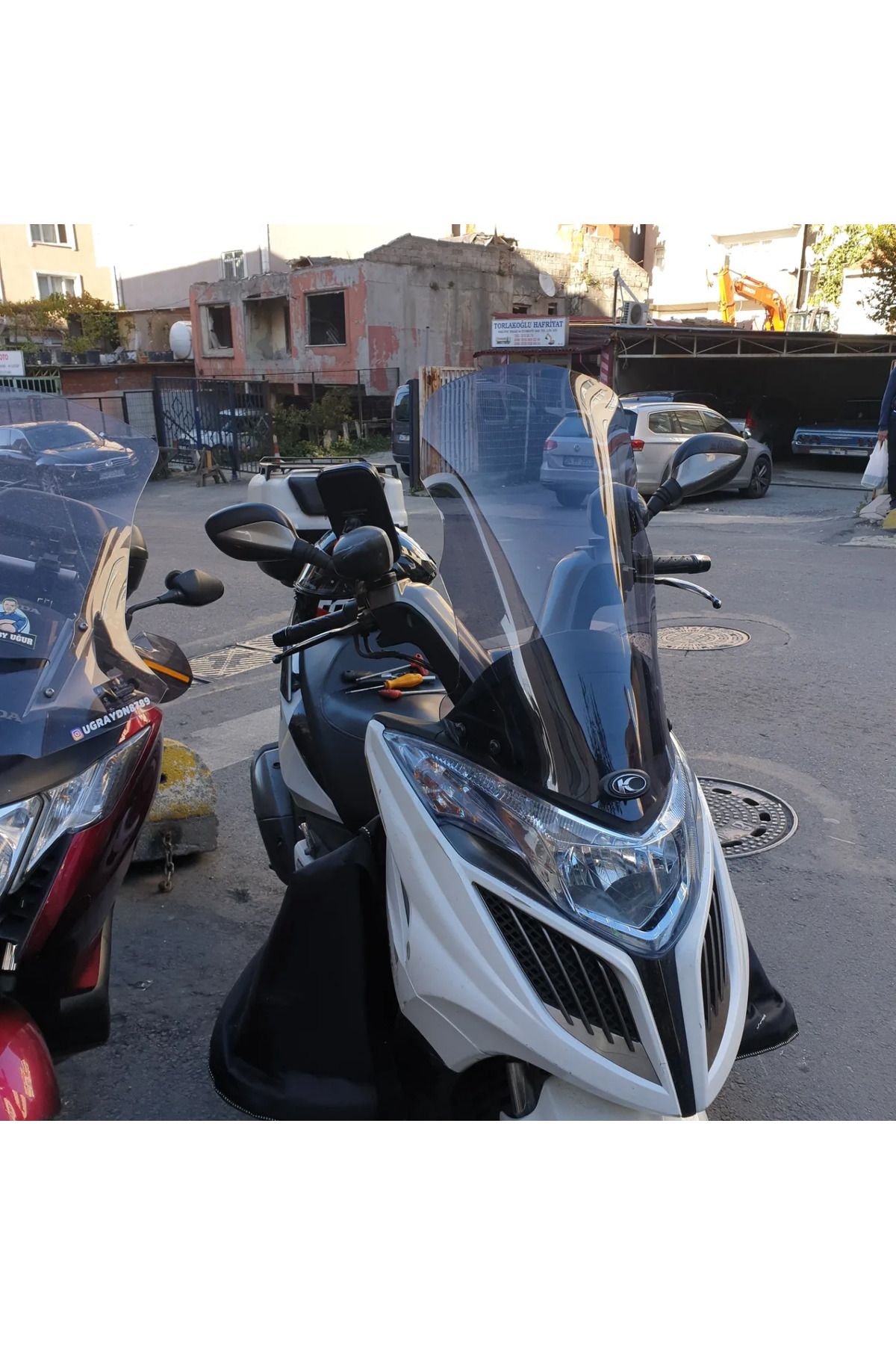 Kymco G Dink 150 250i Siperlik Ön Cam 2013 Model 66cm Füme Renkli 4mm