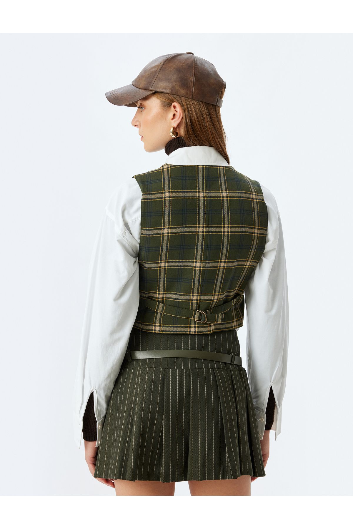 Koton-X Sima Tarkan - V-Neck Plaid Buttoned Vest 4