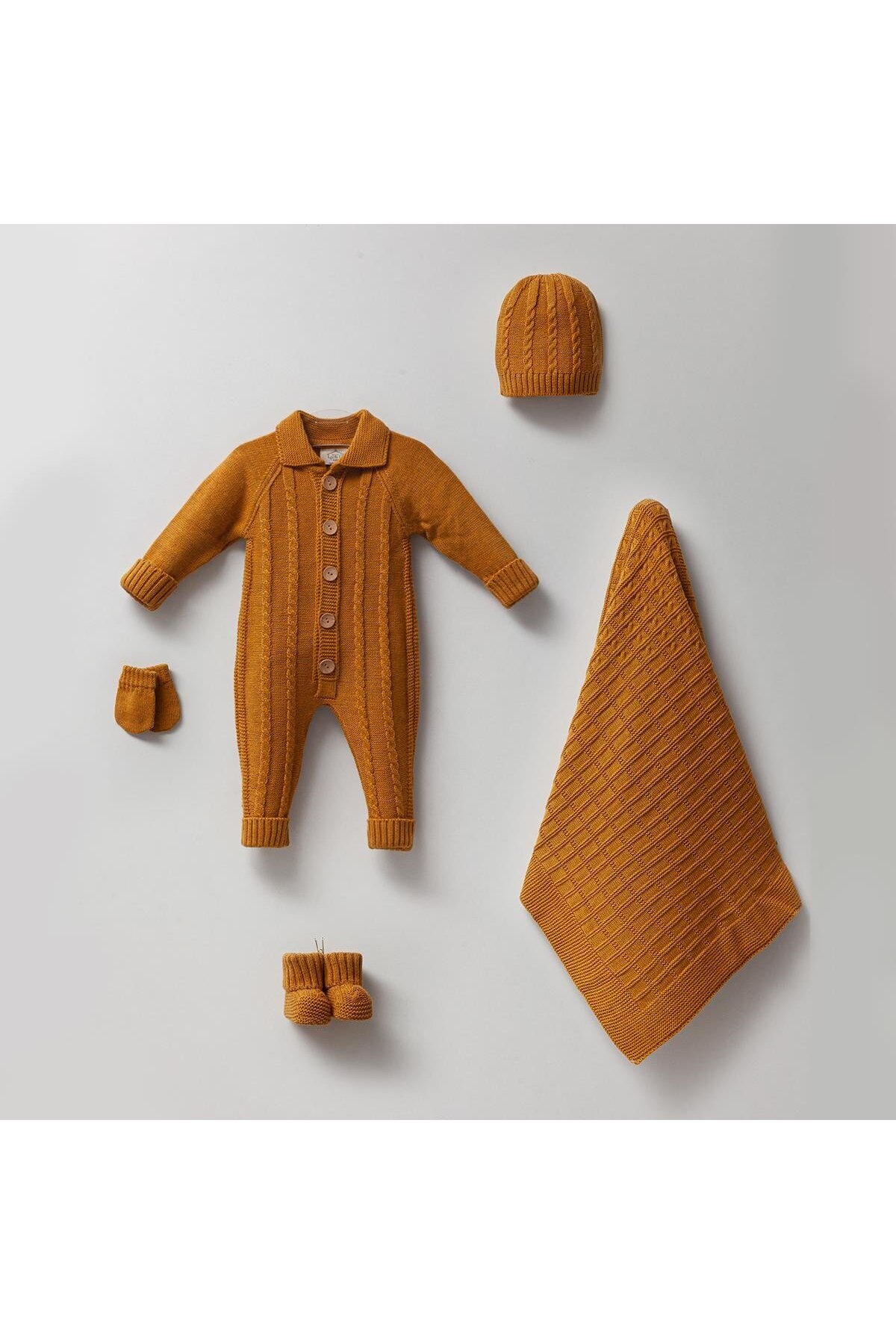 BEREN BEBE-Mustard Color Set of 4 - Overalls and Embossed Knitwear 1