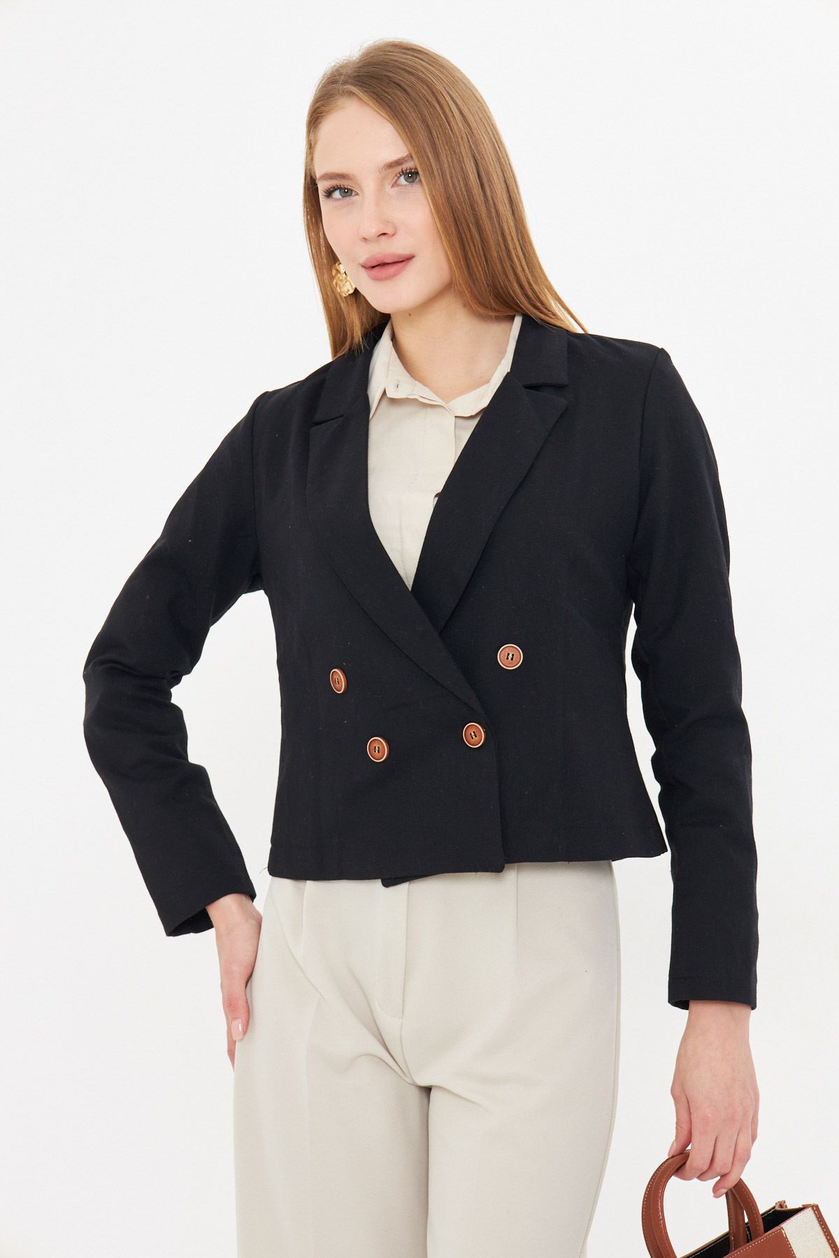 armonika-Women's Black Double Breasted Collar Gabardine Crop Jacket ARM-24Y001010 4