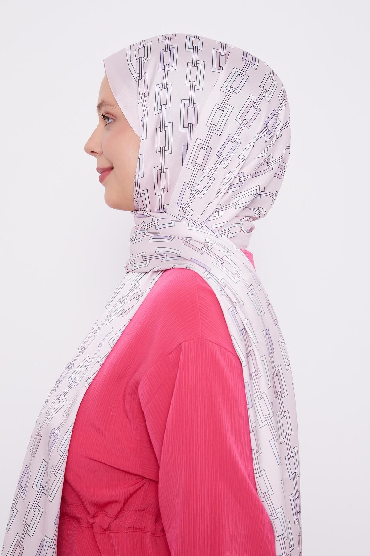 Levidor-Pink Square Chain Pattern Angel Shawl 3