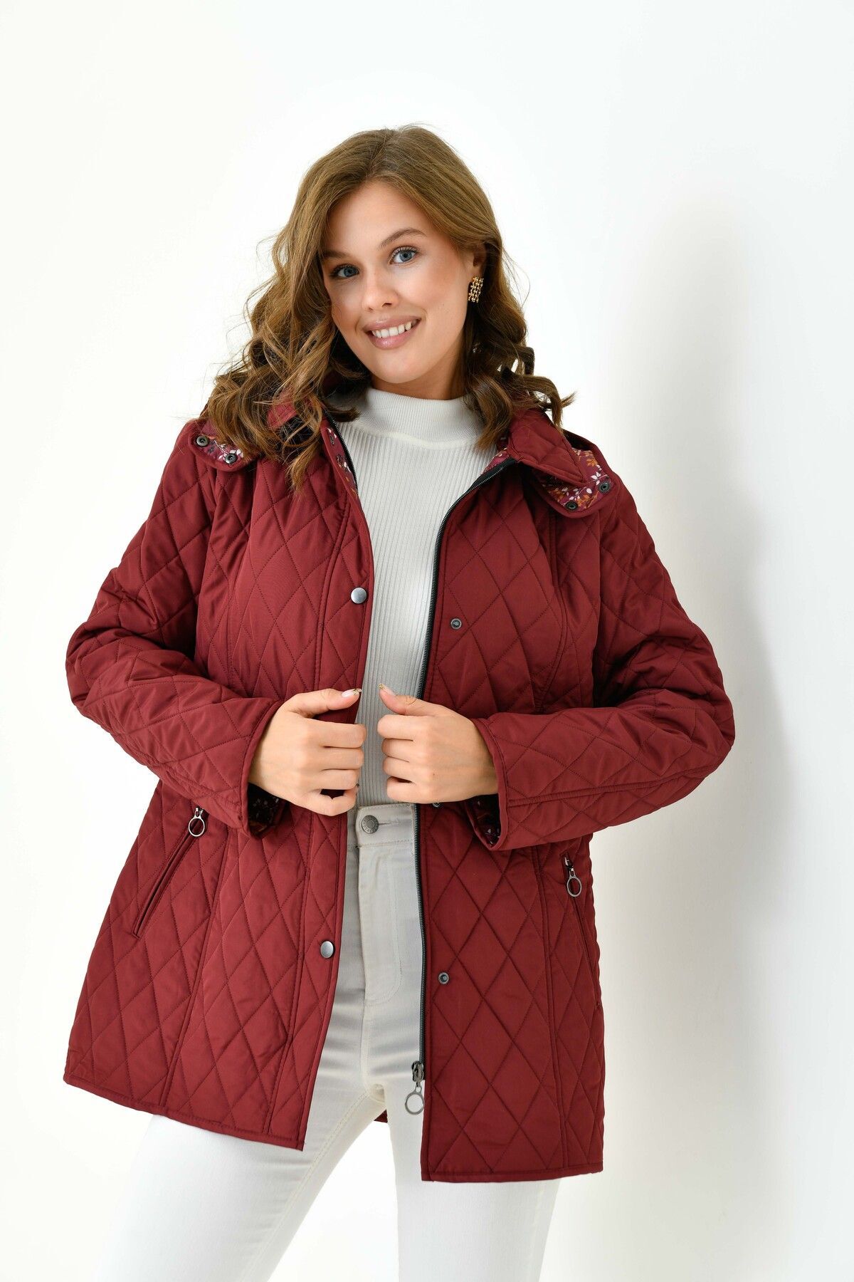 THE VOLER  Kapitone Kadın Büyük Beden Kaban Mont Kapüşonlu İçi Desenli Fermuarlı Çıtçıtlı - Görsel 6