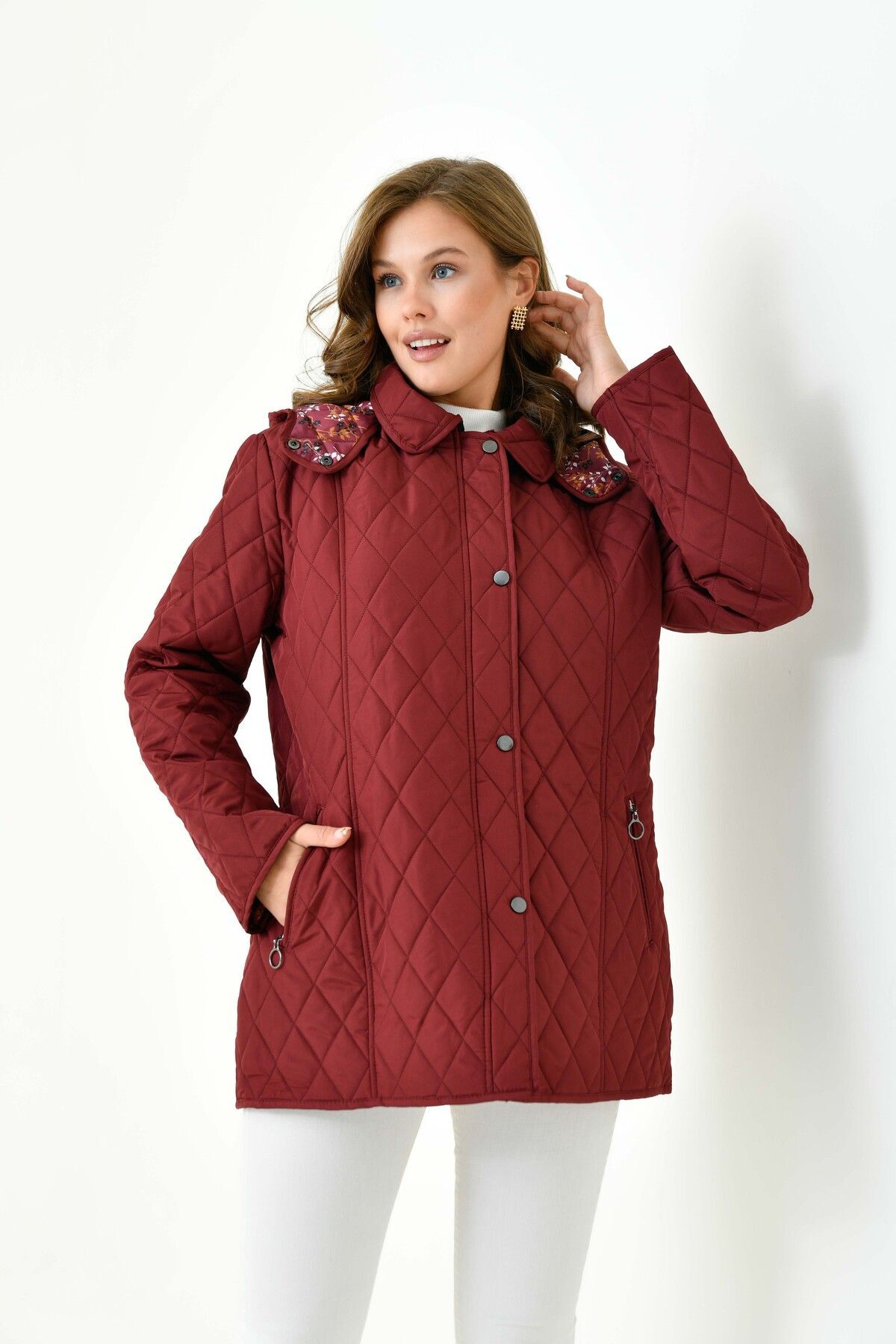 THE VOLER  Kapitone Kadın Büyük Beden Kaban Mont Kapüşonlu İçi Desenli Fermuarlı Çıtçıtlı - Görsel 7