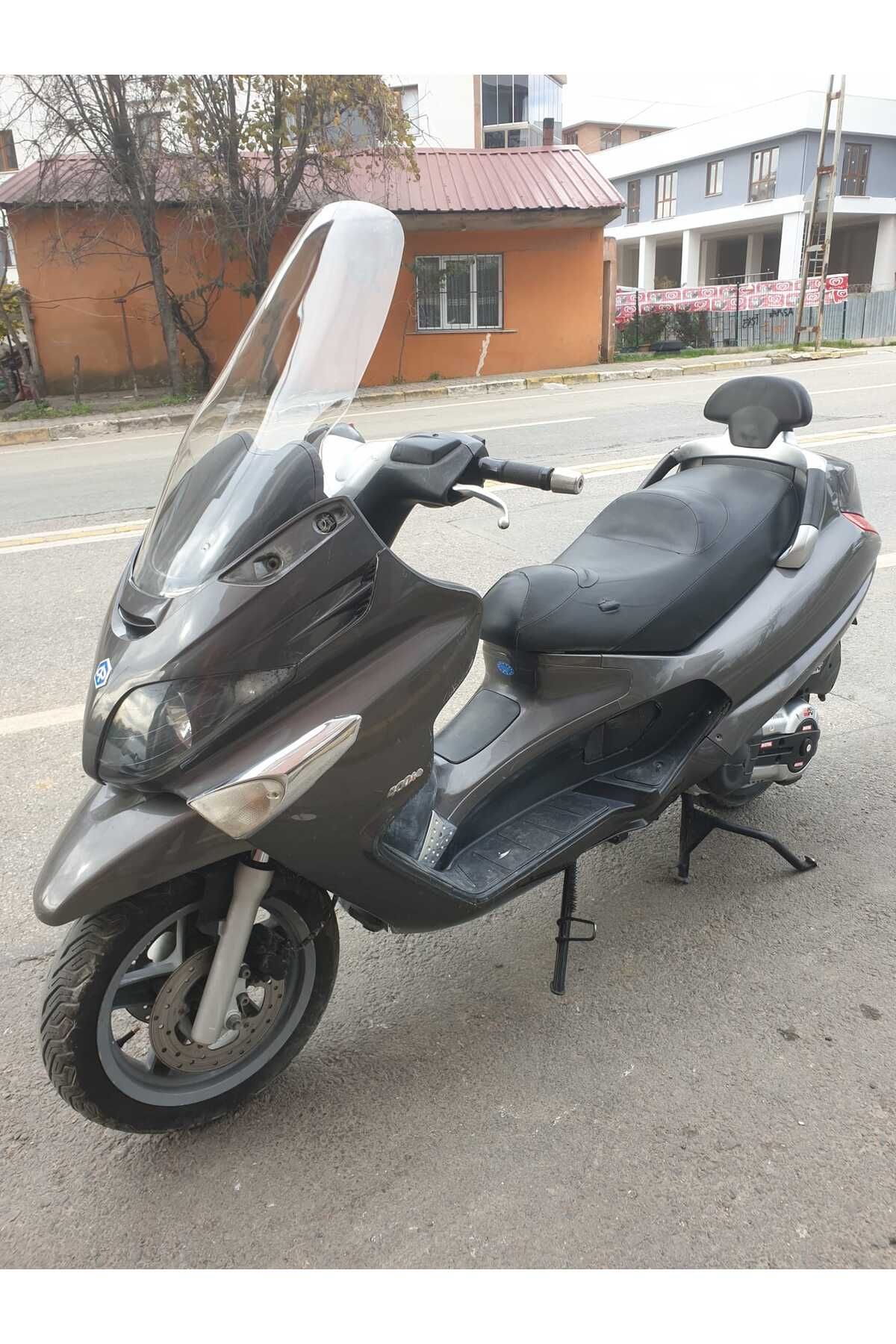 Piaggio X Evo 250-400 Siperlik Ön Cam 2009 2016 Model 58cm Şeffaf Renkli 4mm