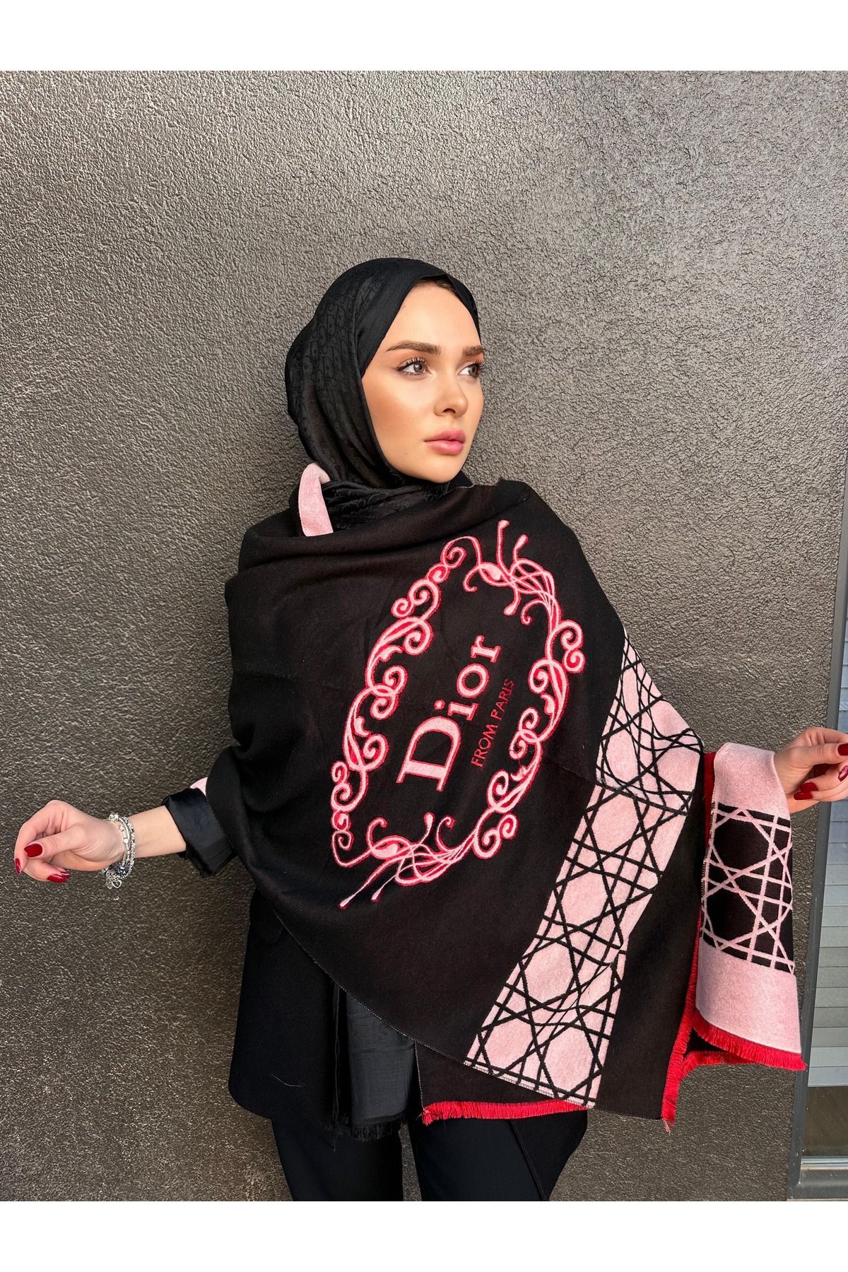 İthal-Scarf - Black - Graphic 3