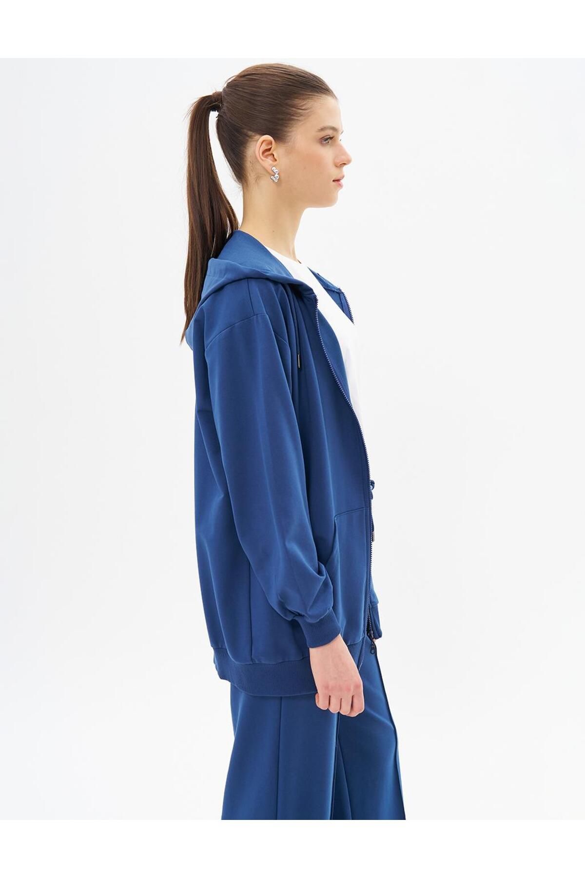 Kayra-Indigo Hooded and Zippered Sweatshirt 5