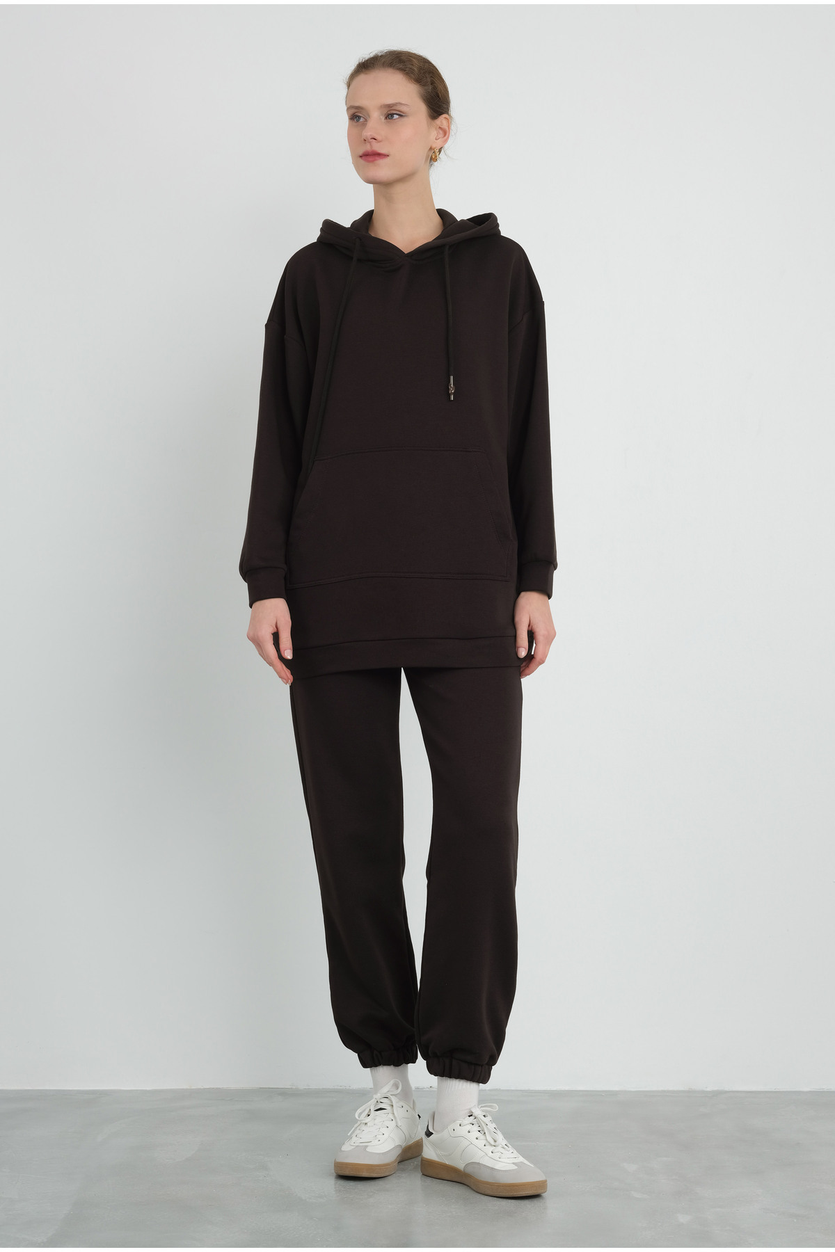 HEQA-Dark Brown Sweatpants with Elastic Legs 2