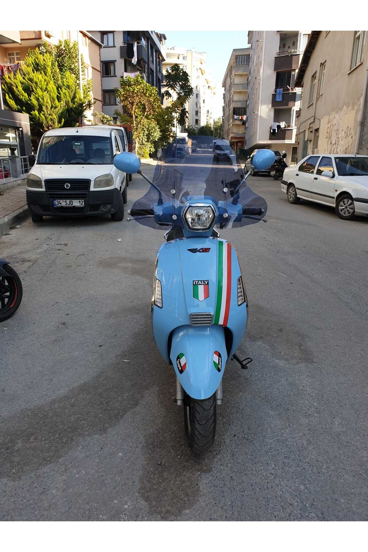 RKS Bitter Siperlik Ön Cam 2022-2025 Model 43cm Füme Renkli 4mm APARAT GÖNDERİLMEYECEK