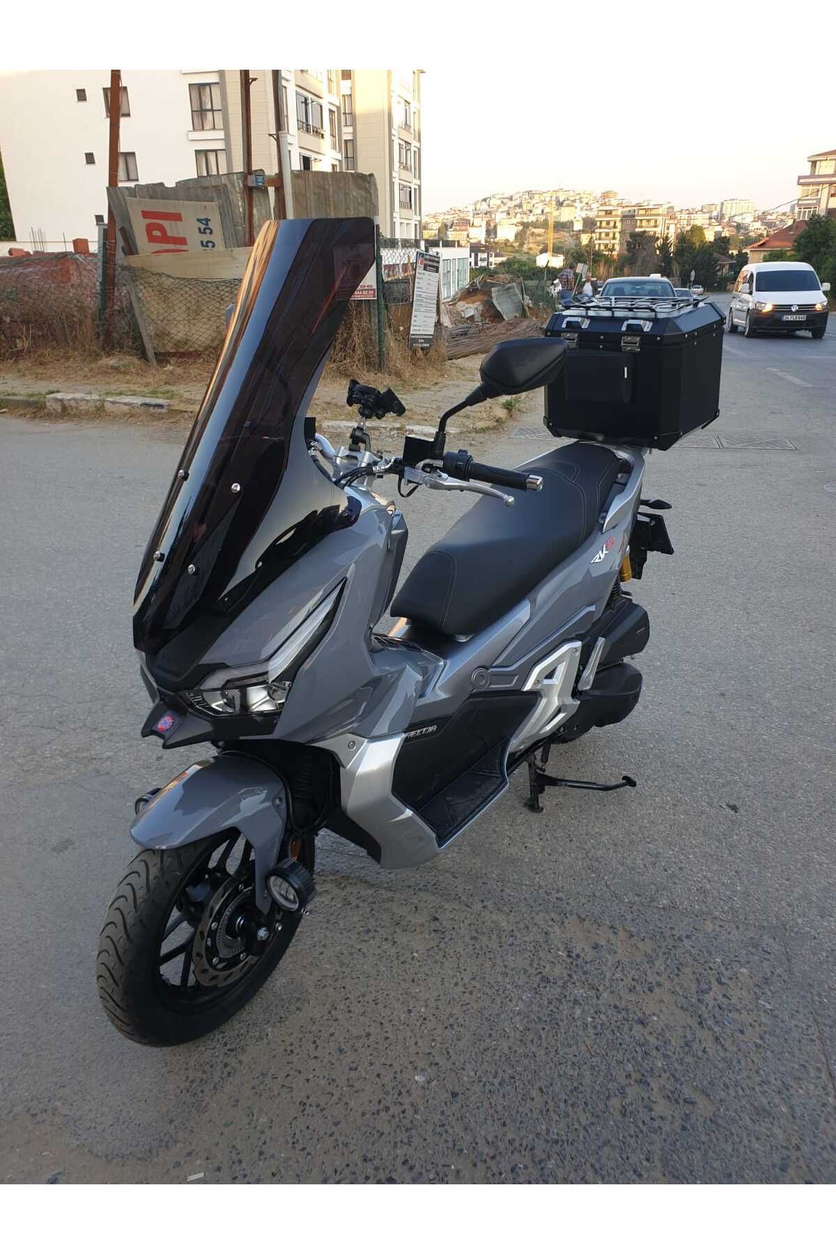 RKS Freccia 150 Siperlik Ön Cam 2022-2025 Model 78cm Siyah Renkli 4mm UZUN CAMModel
