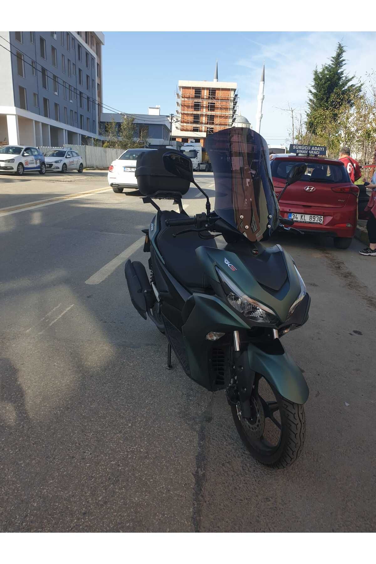 RKS Arome 125 Siperlik Ön Cam 2023-2025 Model 54cm Şeffaf Renkli Sportif Model
