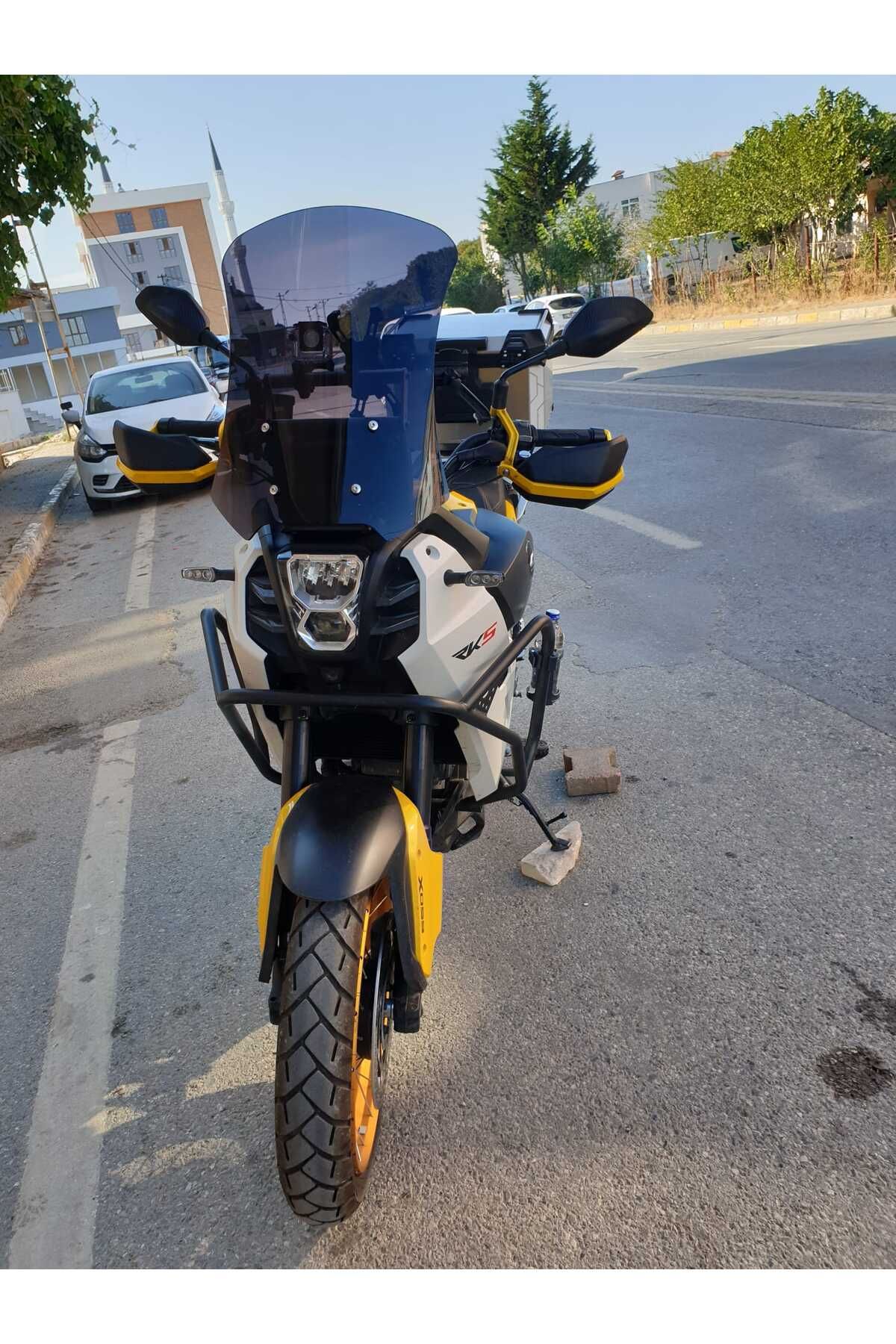 QJ SVT 650 X Siperlik Ön Cam 2023-2025 Model 50cm Siyah Renkli 4mm UZUN CAM