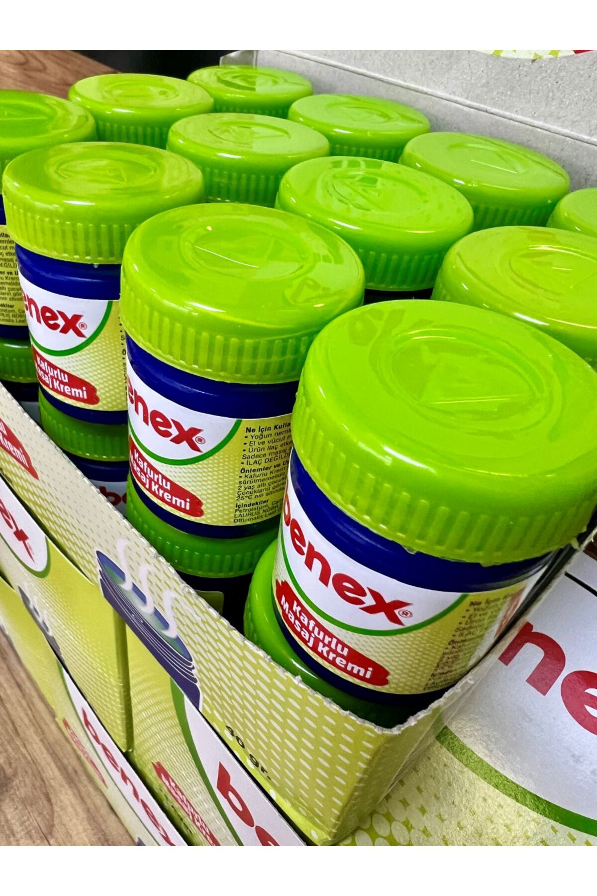 Kafurlu Masaj Kremi 40 gr 2 Ad. S.K.T 2029 — BNX 26 — تصویر 2 از 5
