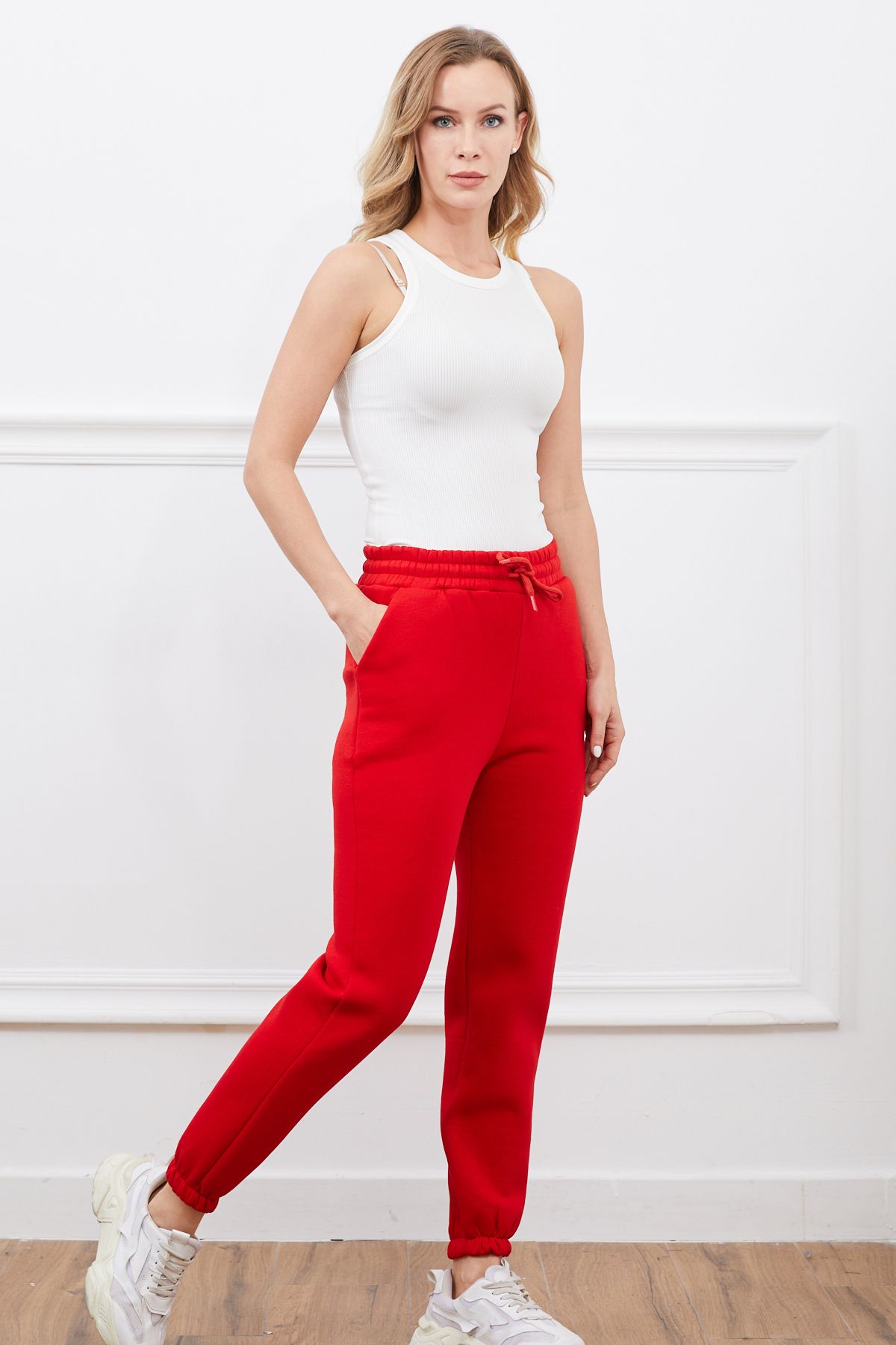 complete the look image