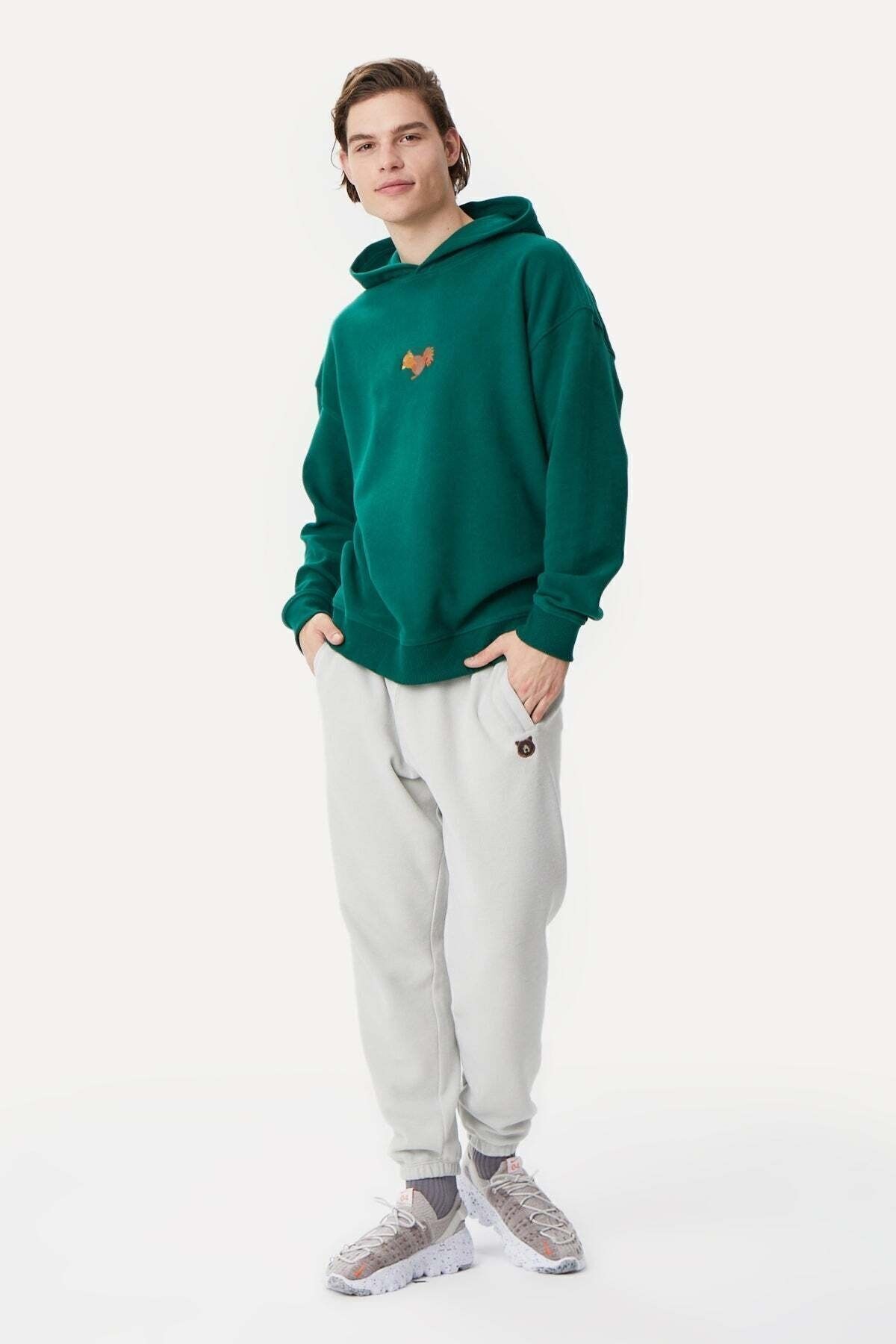 WWF Market Squirrel Super Soft Hoodie - Nefti Green