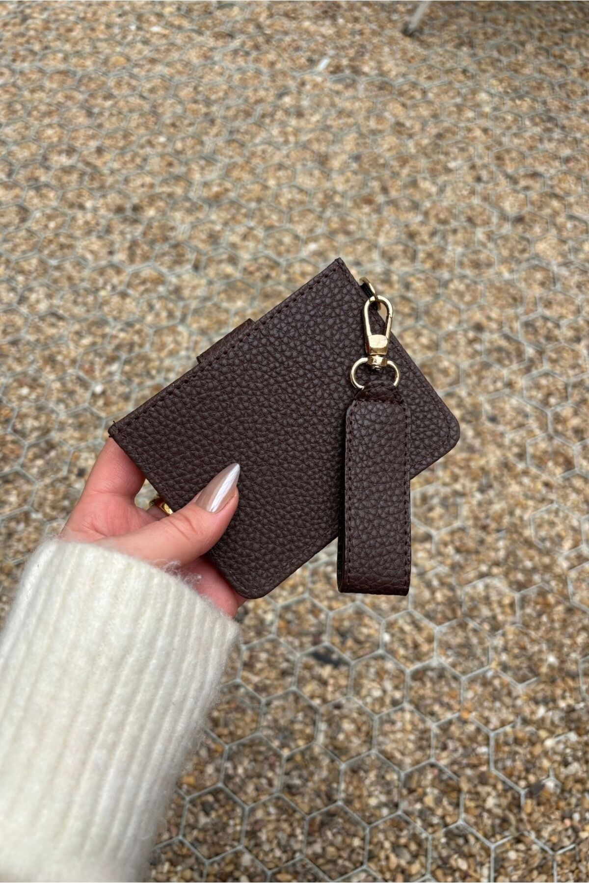 Yuka Atelier Velina Anahtarlık ve Kartlık Detaylı Minimal Cüzdan görsel 4