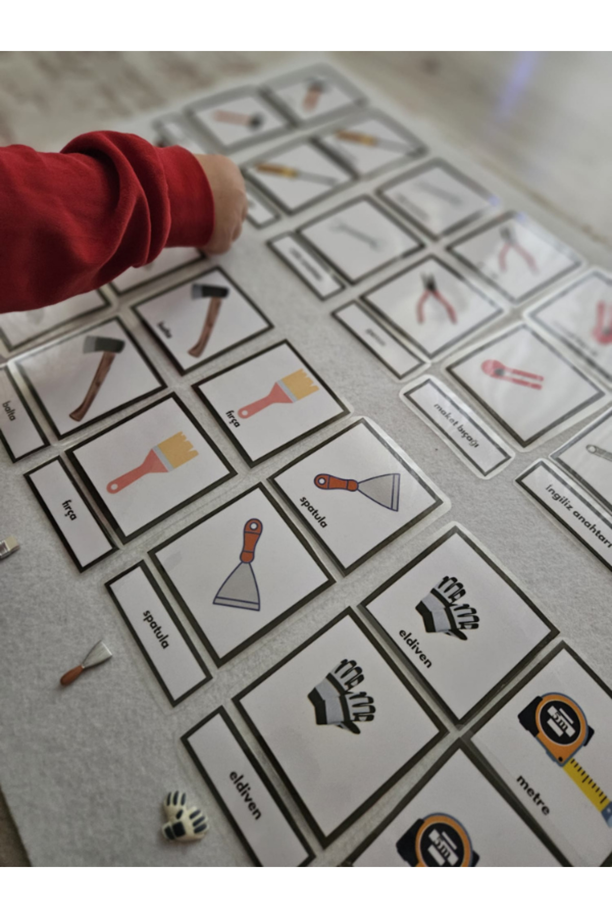 Ada Montessori Montessori Minyatür tamir araç gereçleri ve eşleştirme kartları fotoğrafı 5 (önizleme)