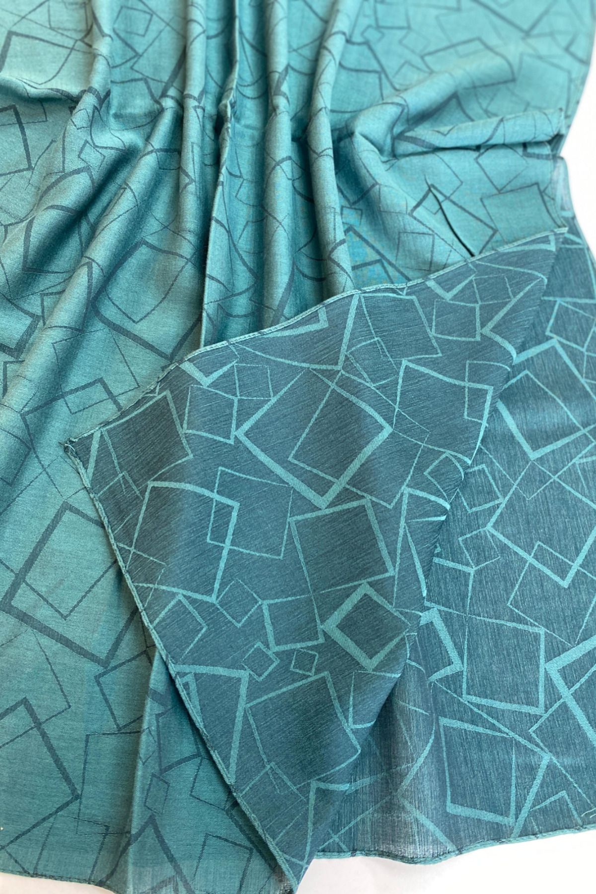 HLC SCARF-Geometric Patterned Double Sided Shal 3