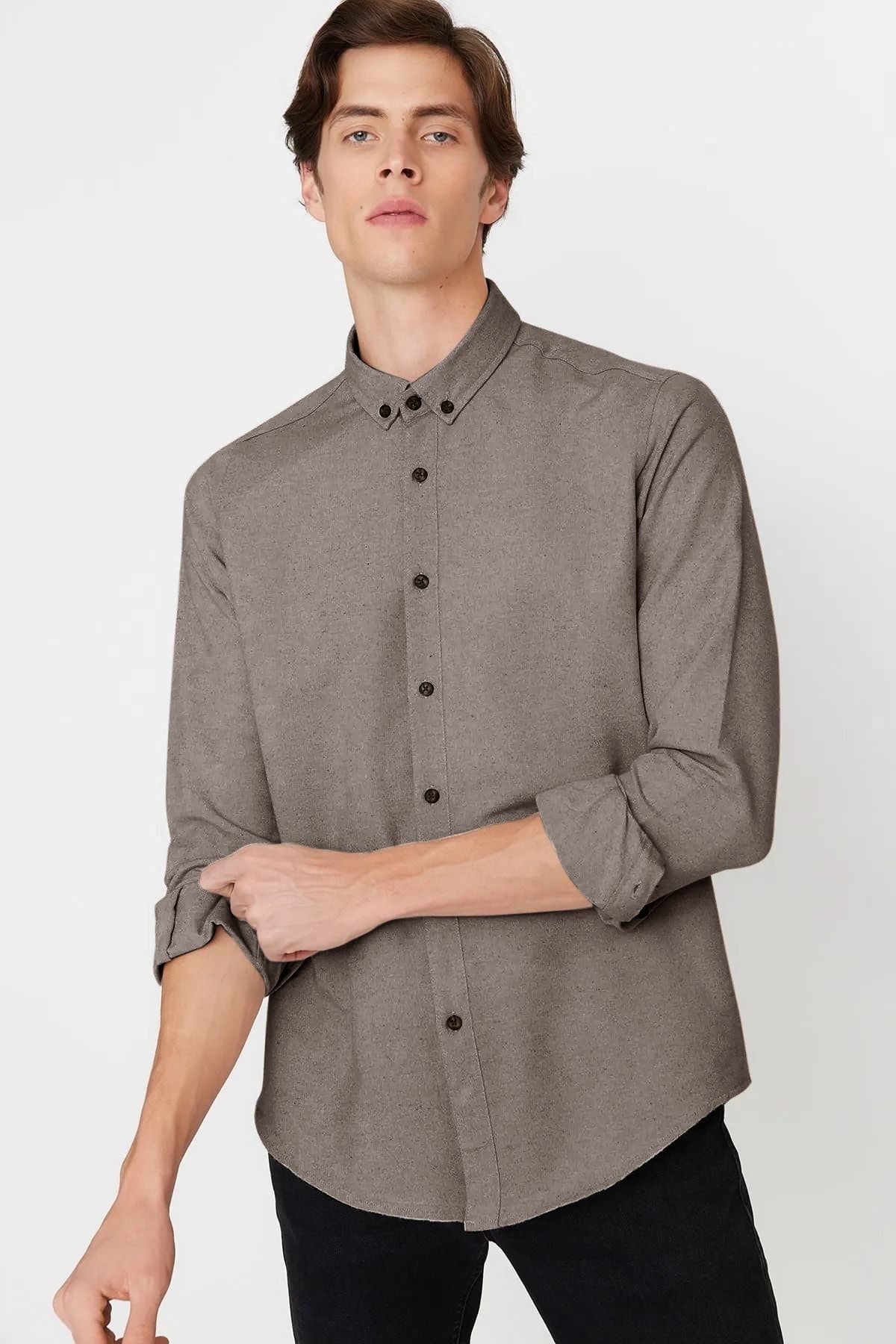 Trendyol Collection Koszula zimowa slim fit w jasnobrązowym kolorze z kołnierzykiem na guziki TMNAW20GO0094