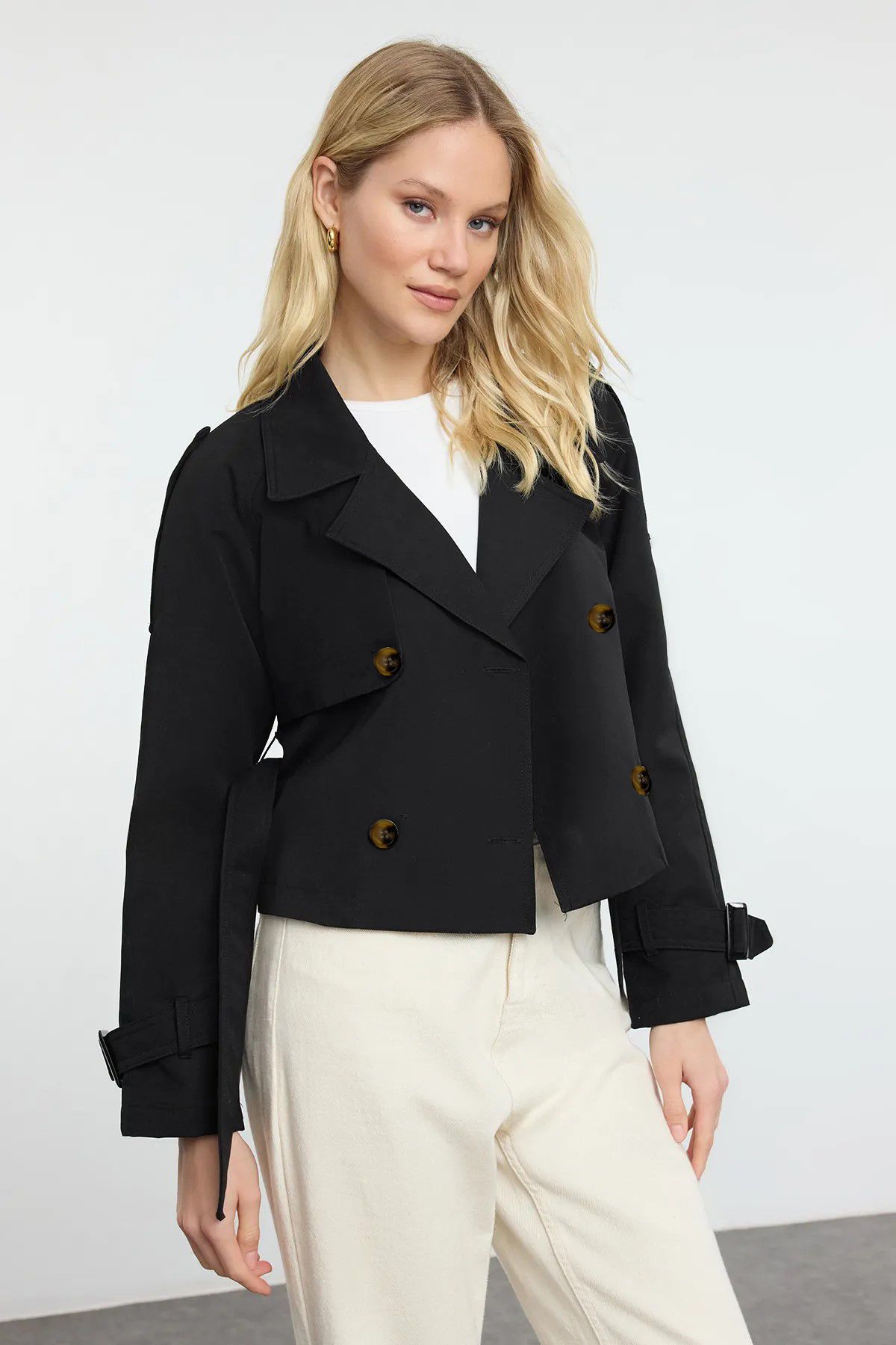 complete the look image