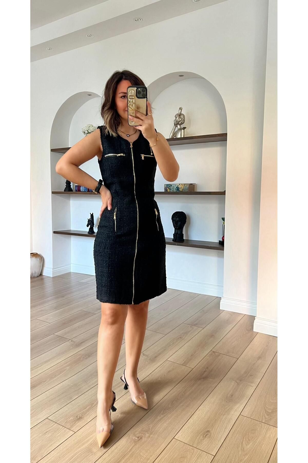 kubraozbeybutik Rochie Din Tweed Cu Fermoar Auriu Femeie - M