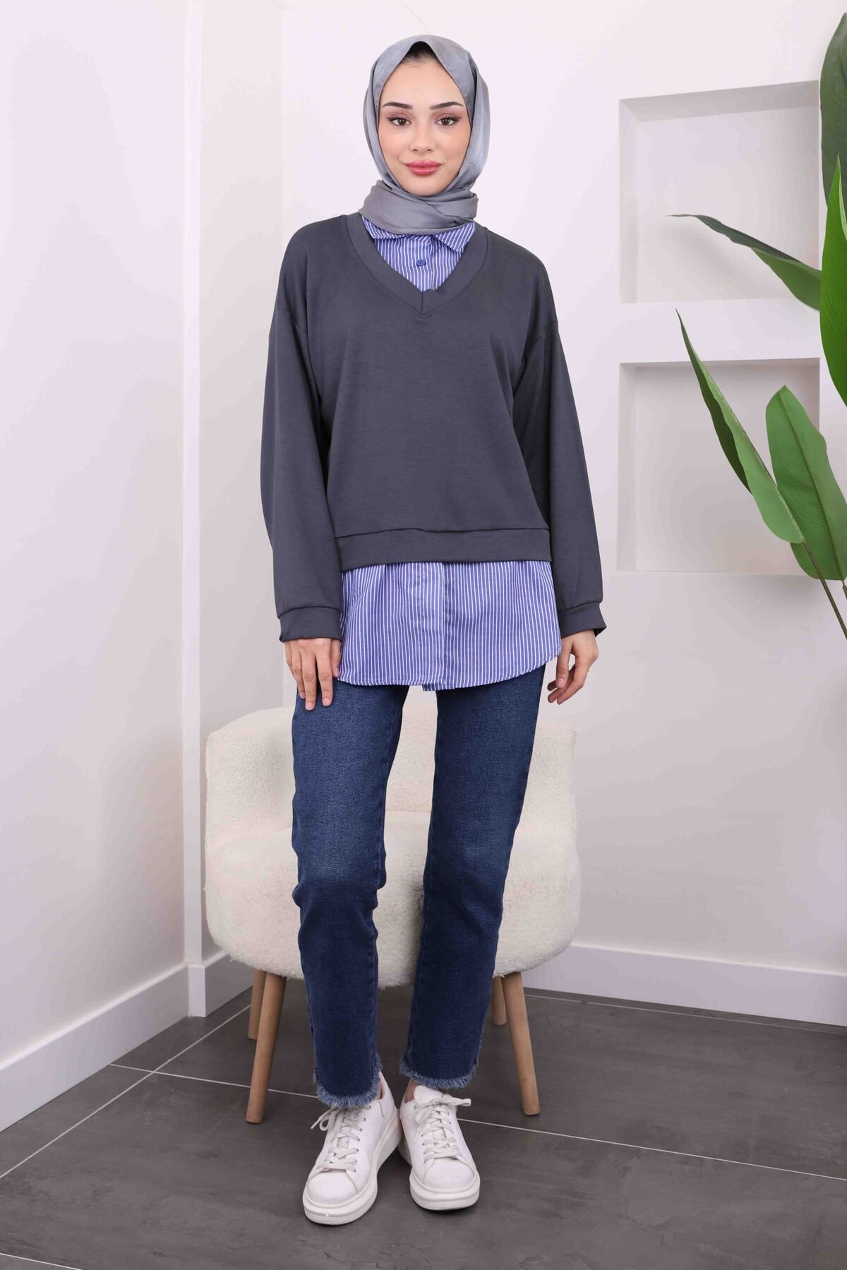 complete the look image