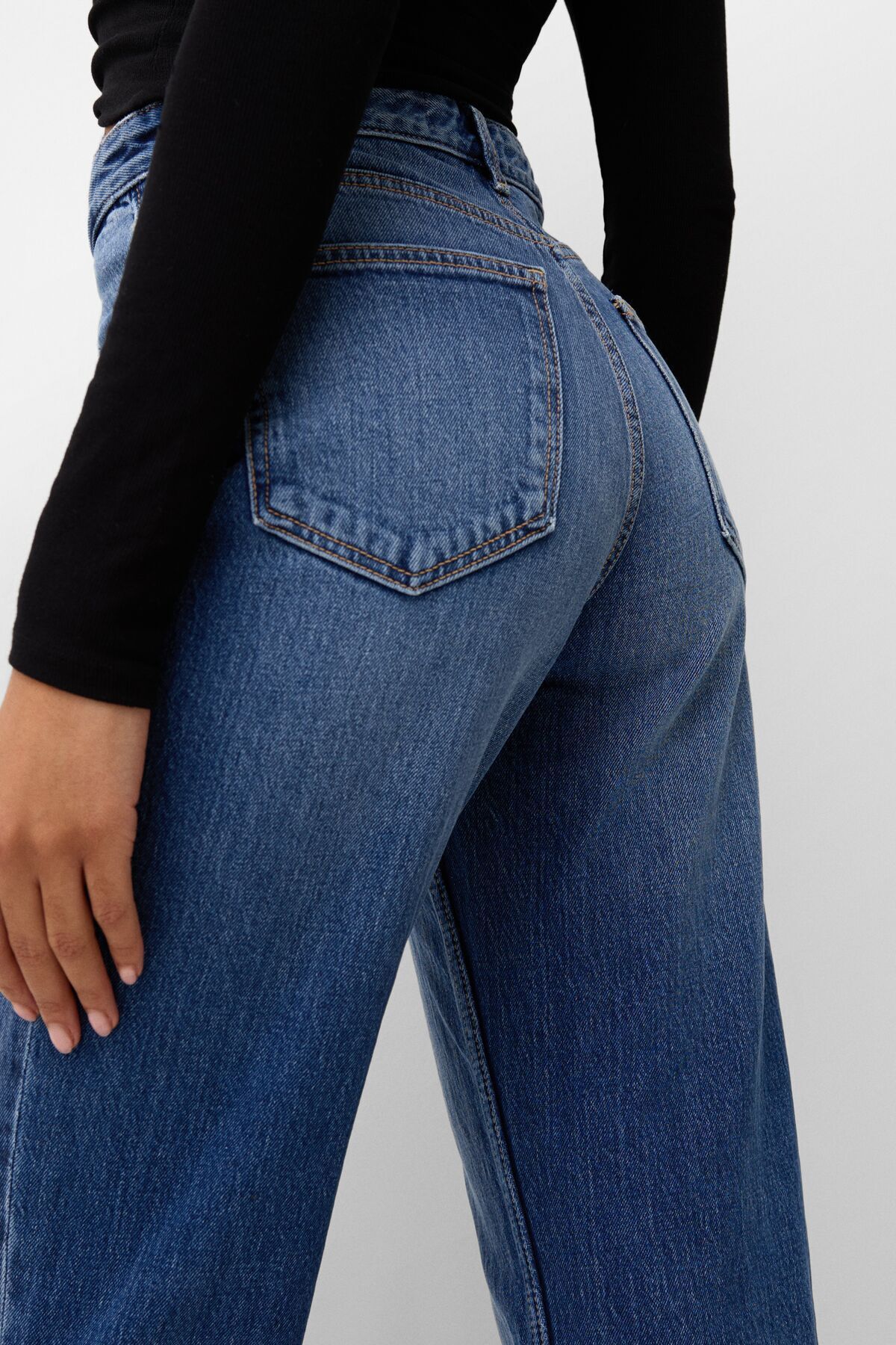 Bershka-بنطلون جينز مريح عالي الخصر للأمهات 5