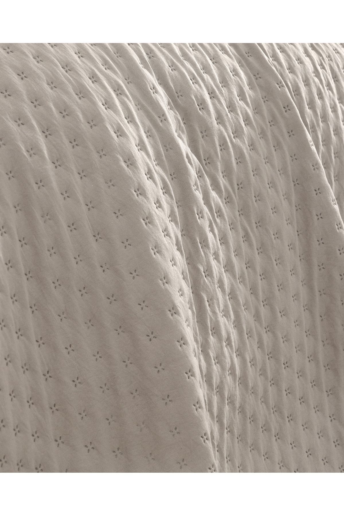 Madame Coco-Rennes Ecru Single Bedspread 5