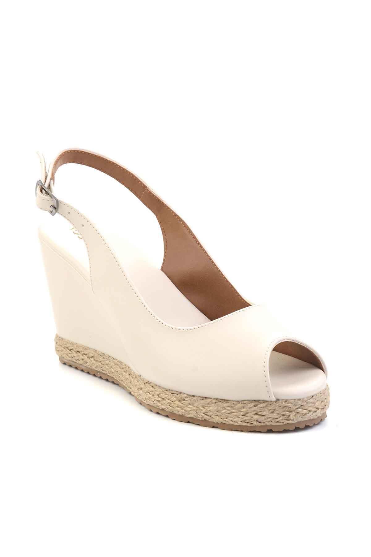 Bambi-Beige Damenschuhe mit Keilabsatz K05874011609 3