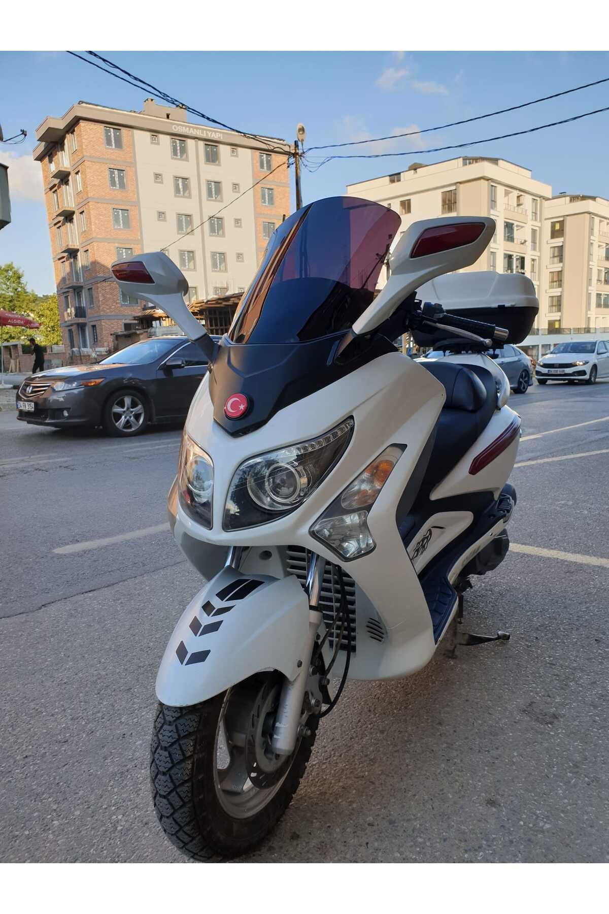 SYM Gts Evo 250 Siperlik Ön Cam 2006 2015 Model 63cm Siyah Renkli 4mm 10cm daha Uzun
