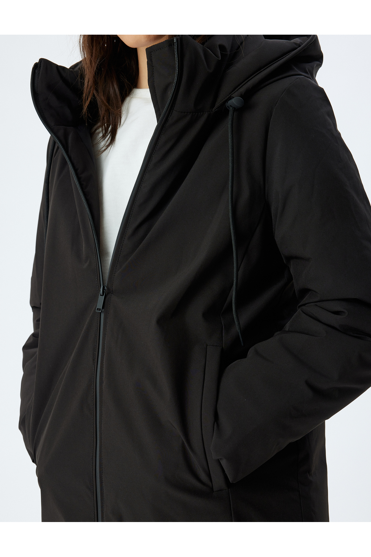Koton  Kapşonlu Mont Su İtici Dik Yaka Fermuarlı Rüzgar Kapaklı Cepli - Görsel 5