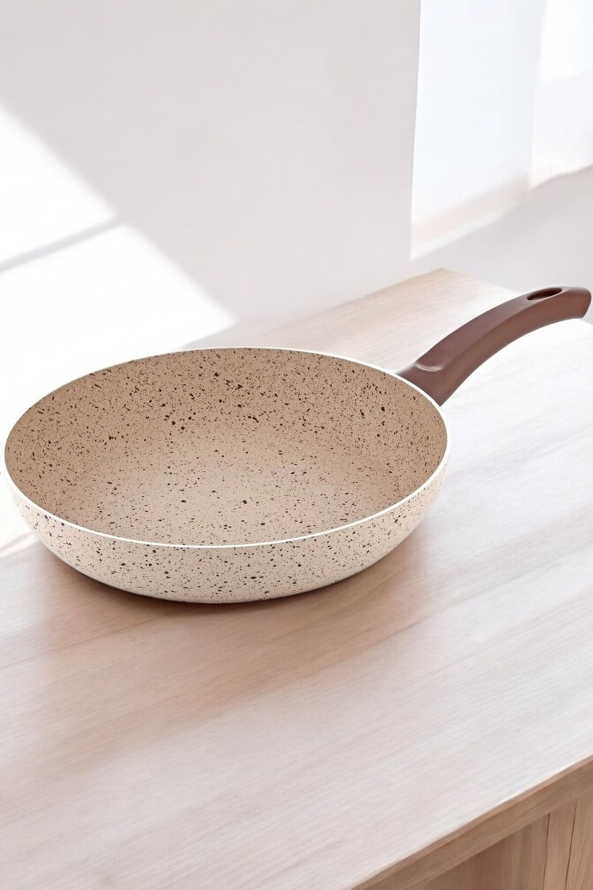 Gozde Fireproof Non-Stick 26 Cm Bakelite Granite Pan with Handle
