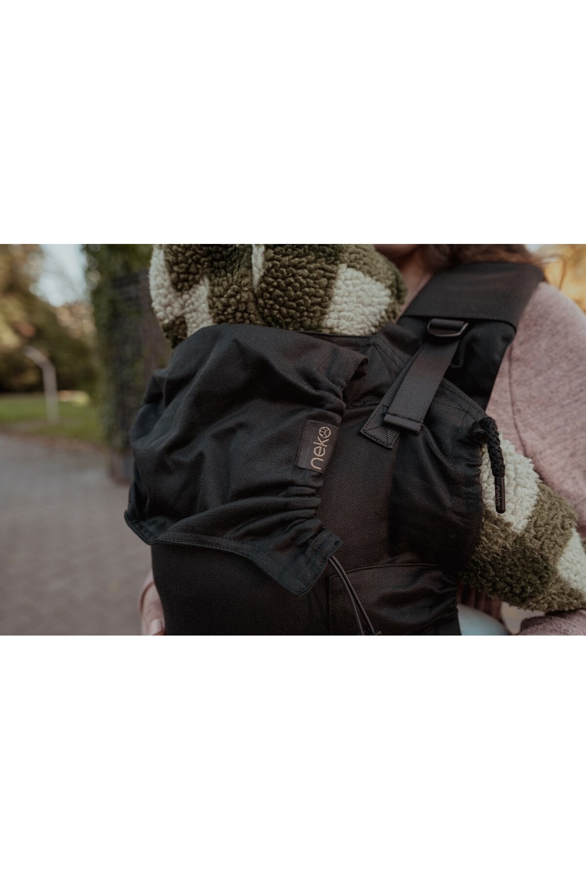 Neko Switch Ayarlanabilir 3.5 kg üstü uygun kanguru - Raven fotoğrafı 5 (önizleme)