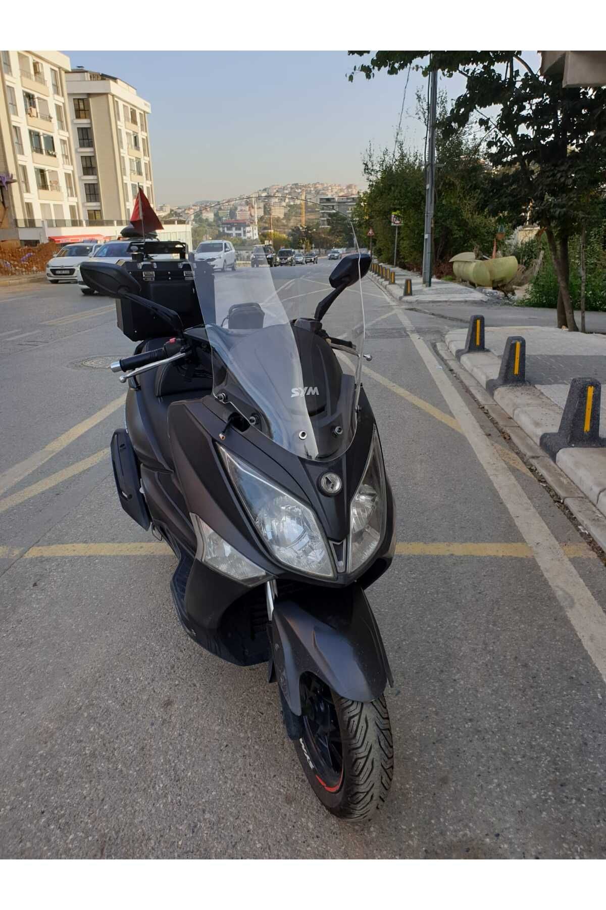 SYM Joymax 250 İ Siperlik Ön Cam 2013 2016 Model 65cm Şeffaf Renkli 4mm ORTA BOYLU CAM